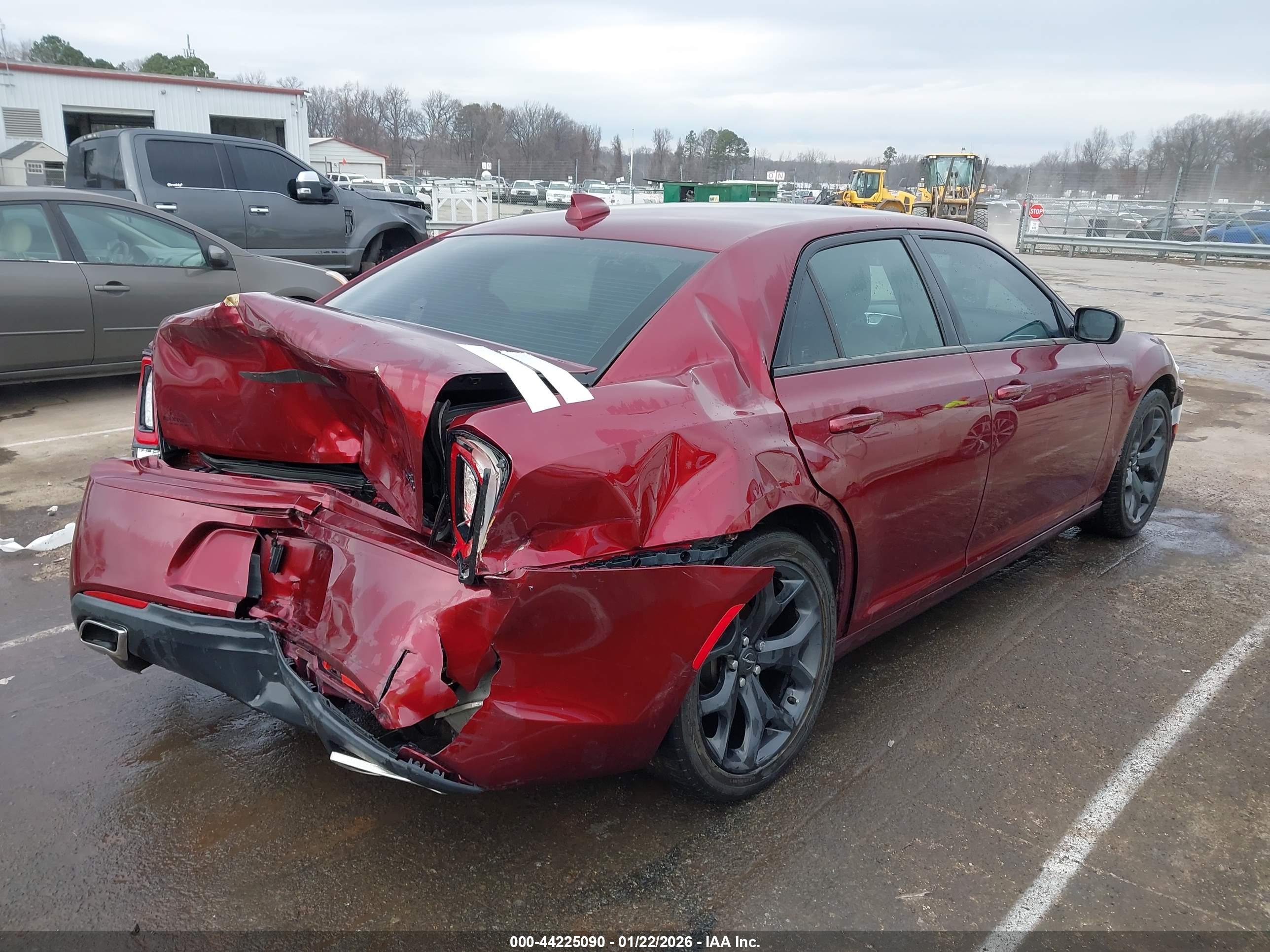 CHRYSLER 300 image 4