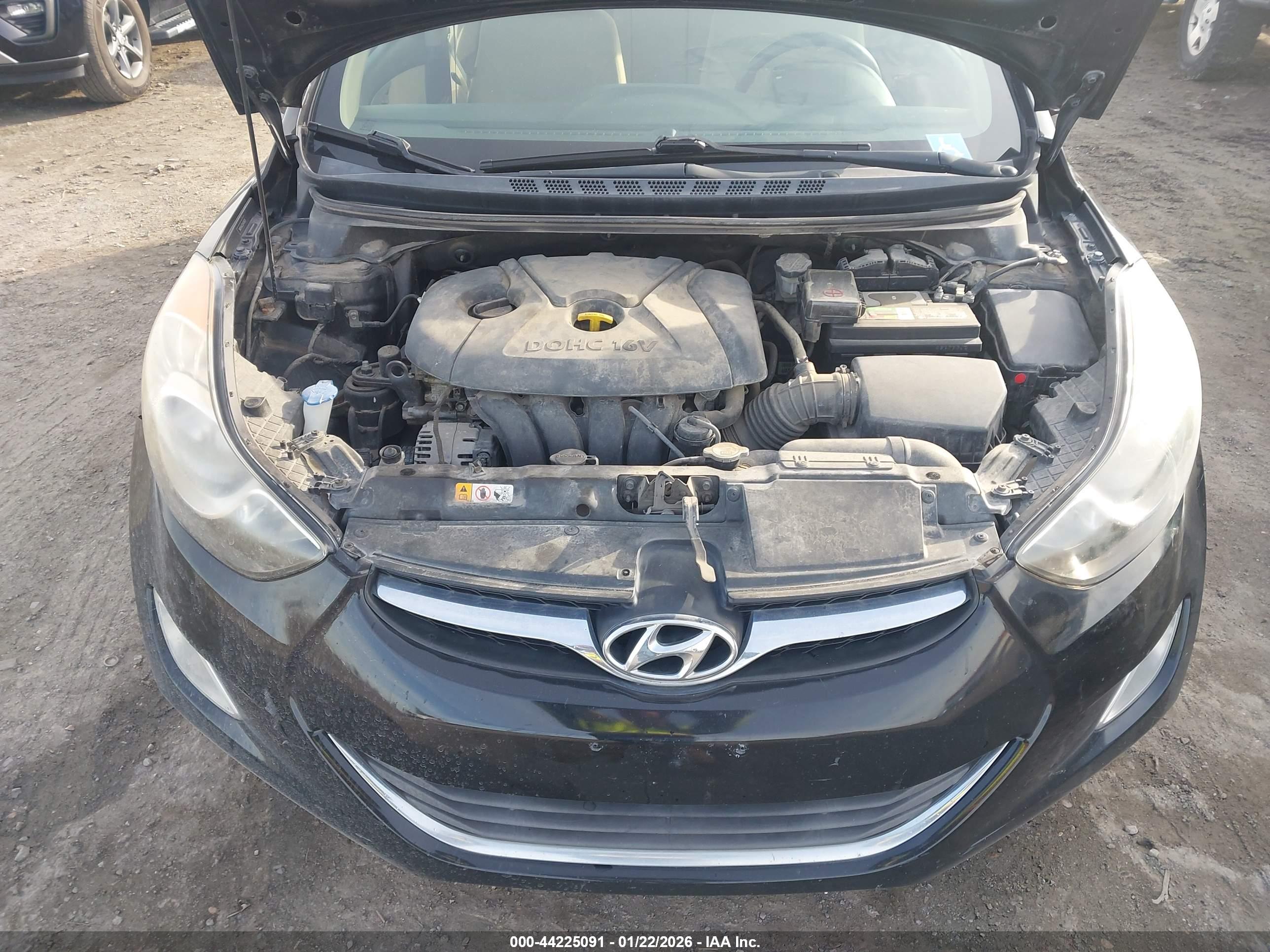 HYUNDAI ELANTRA image 10