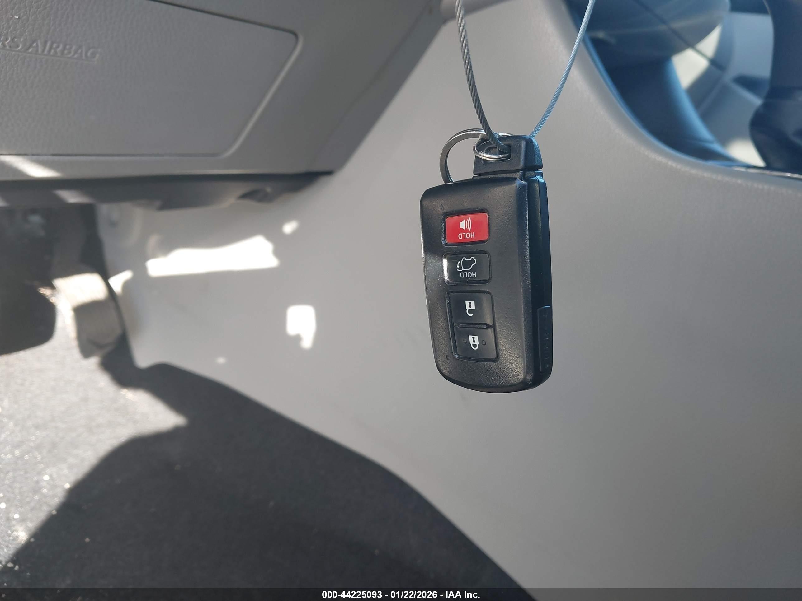 TOYOTA HIGHLANDER image 11
