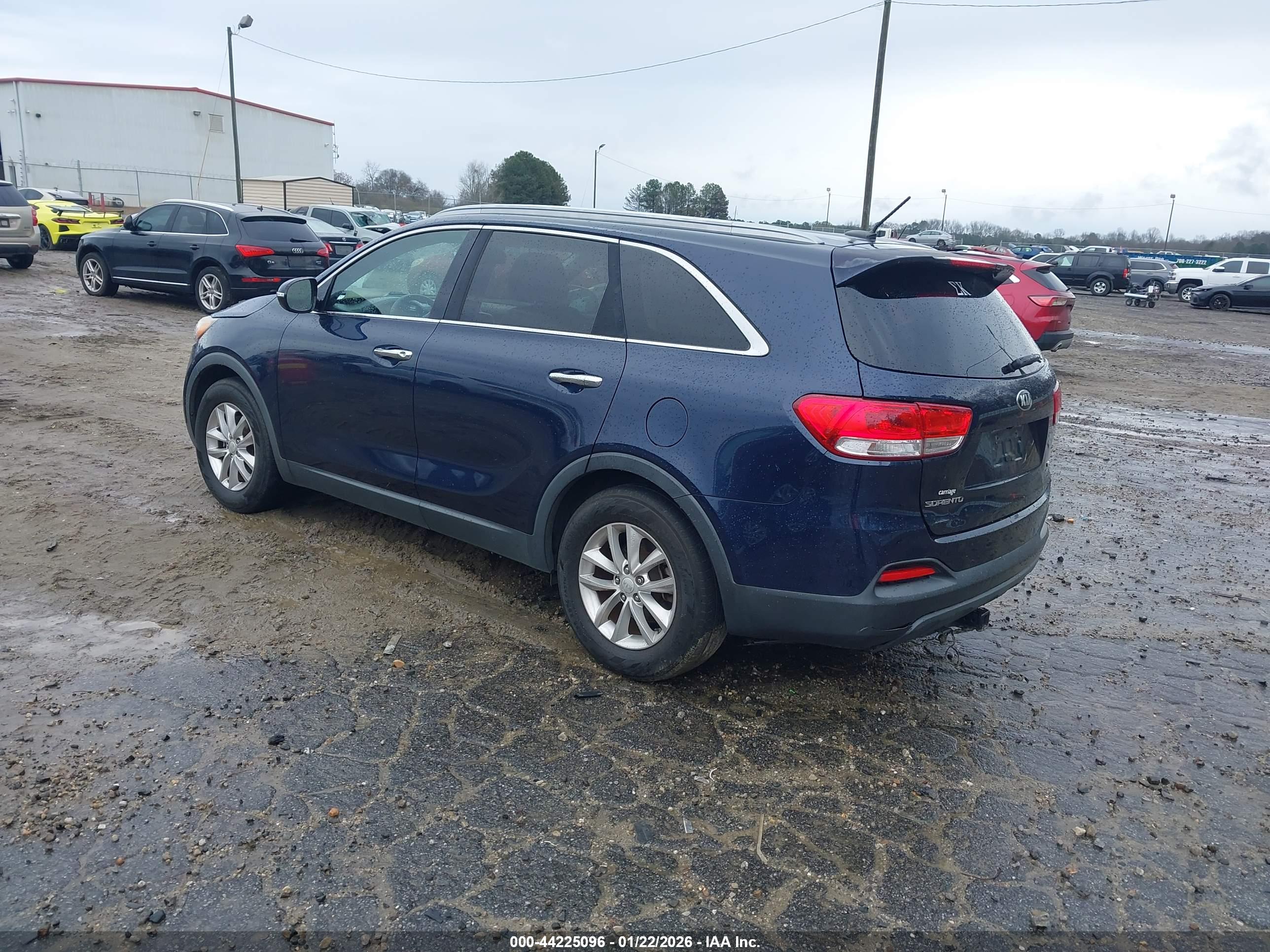 KIA SORENTO image 3