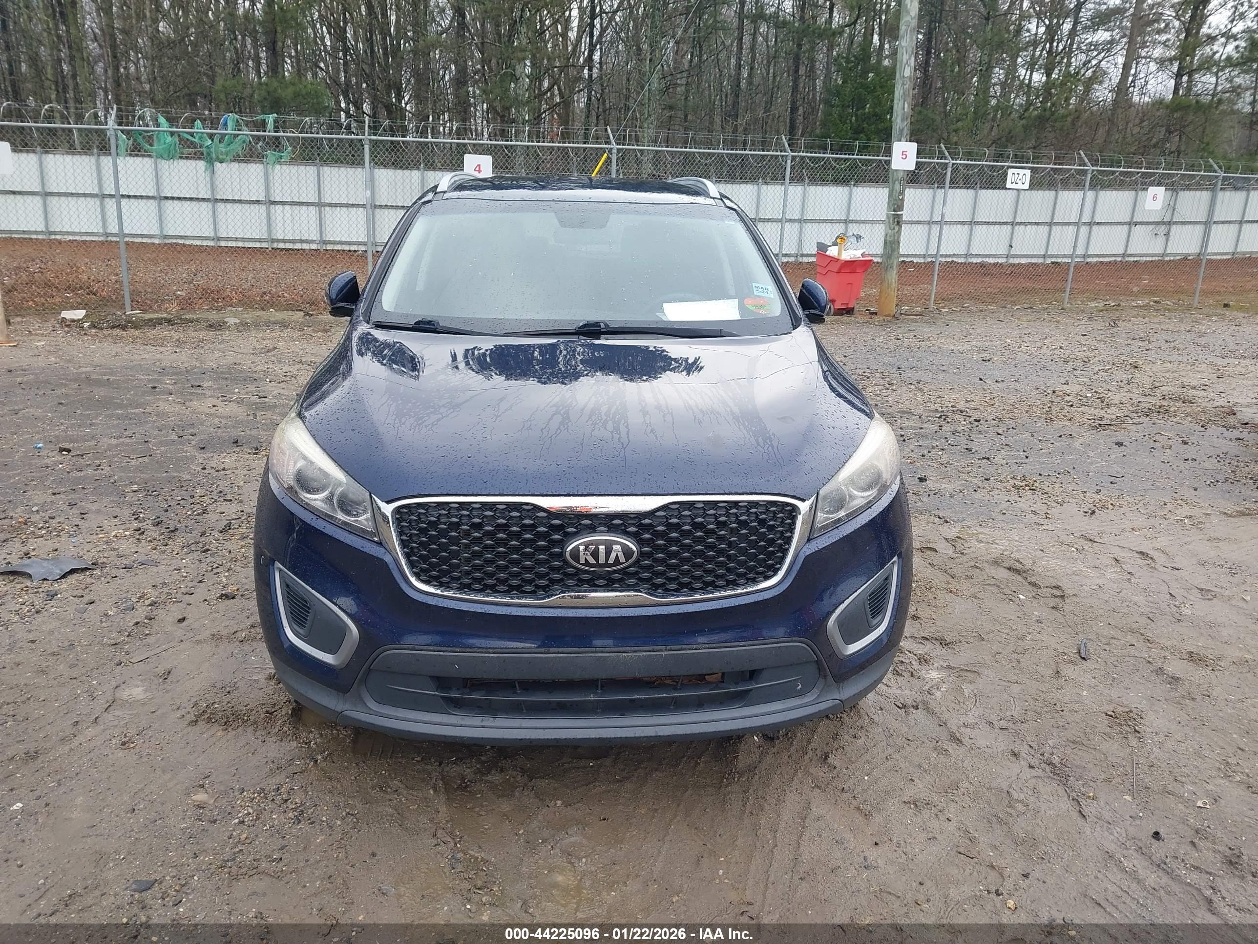 KIA SORENTO image 6