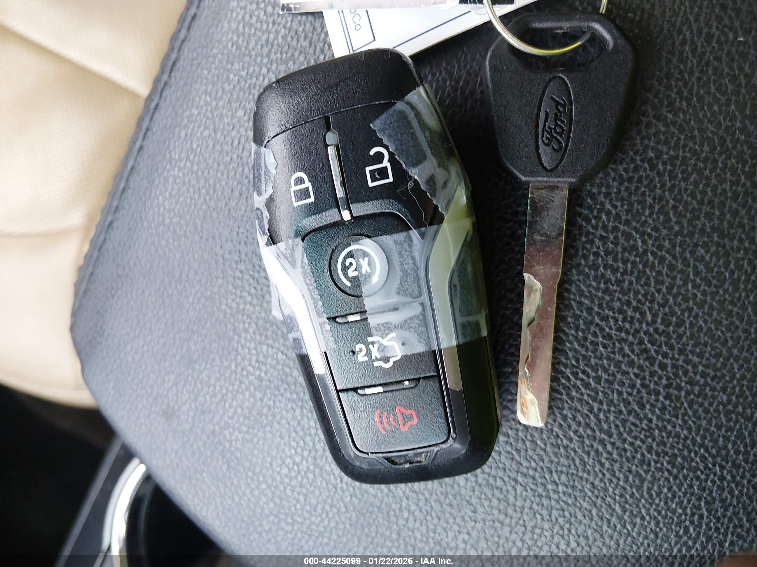 FORD EXPLORER image 11