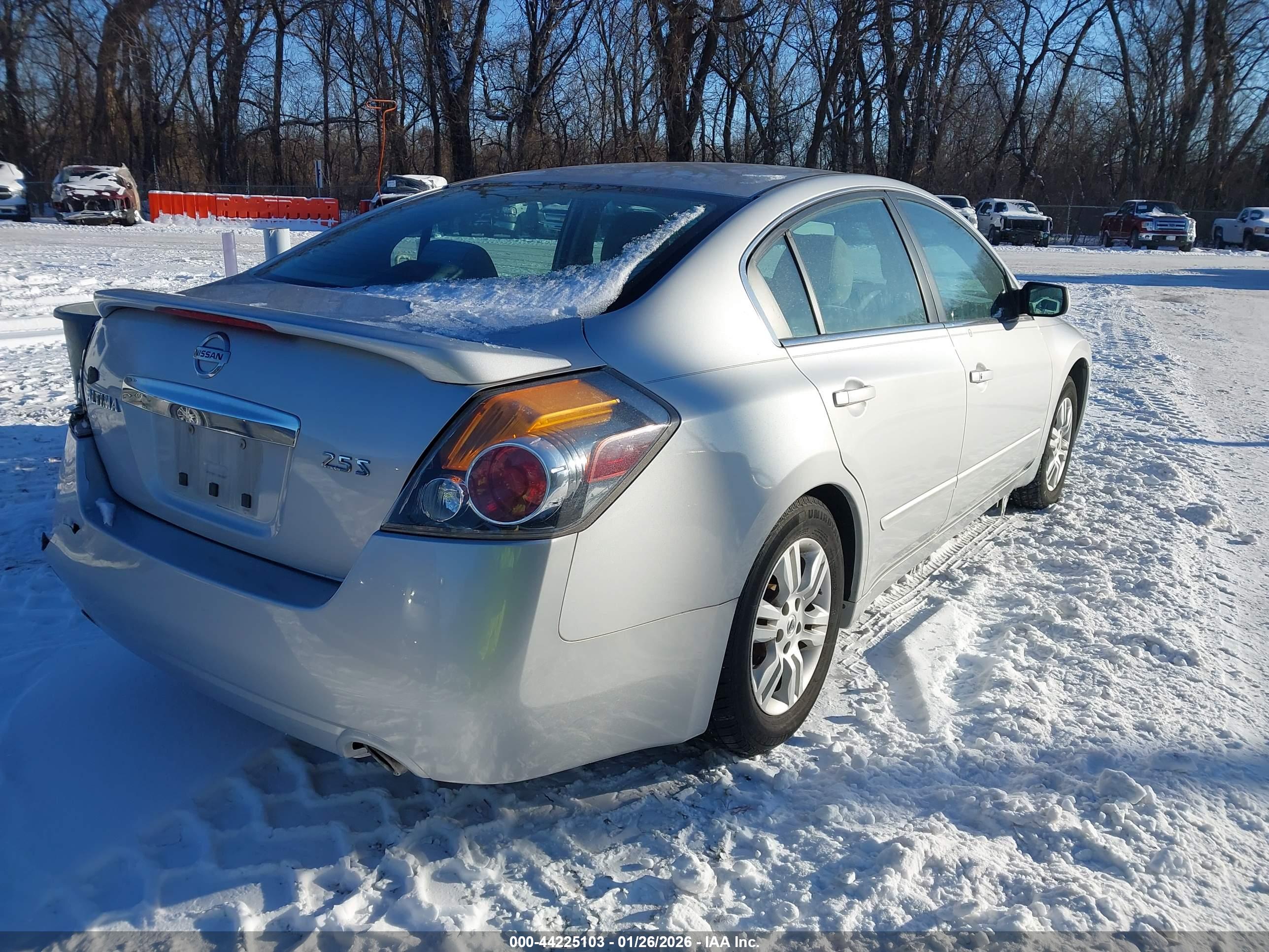 NISSAN ALTIMA image 4
