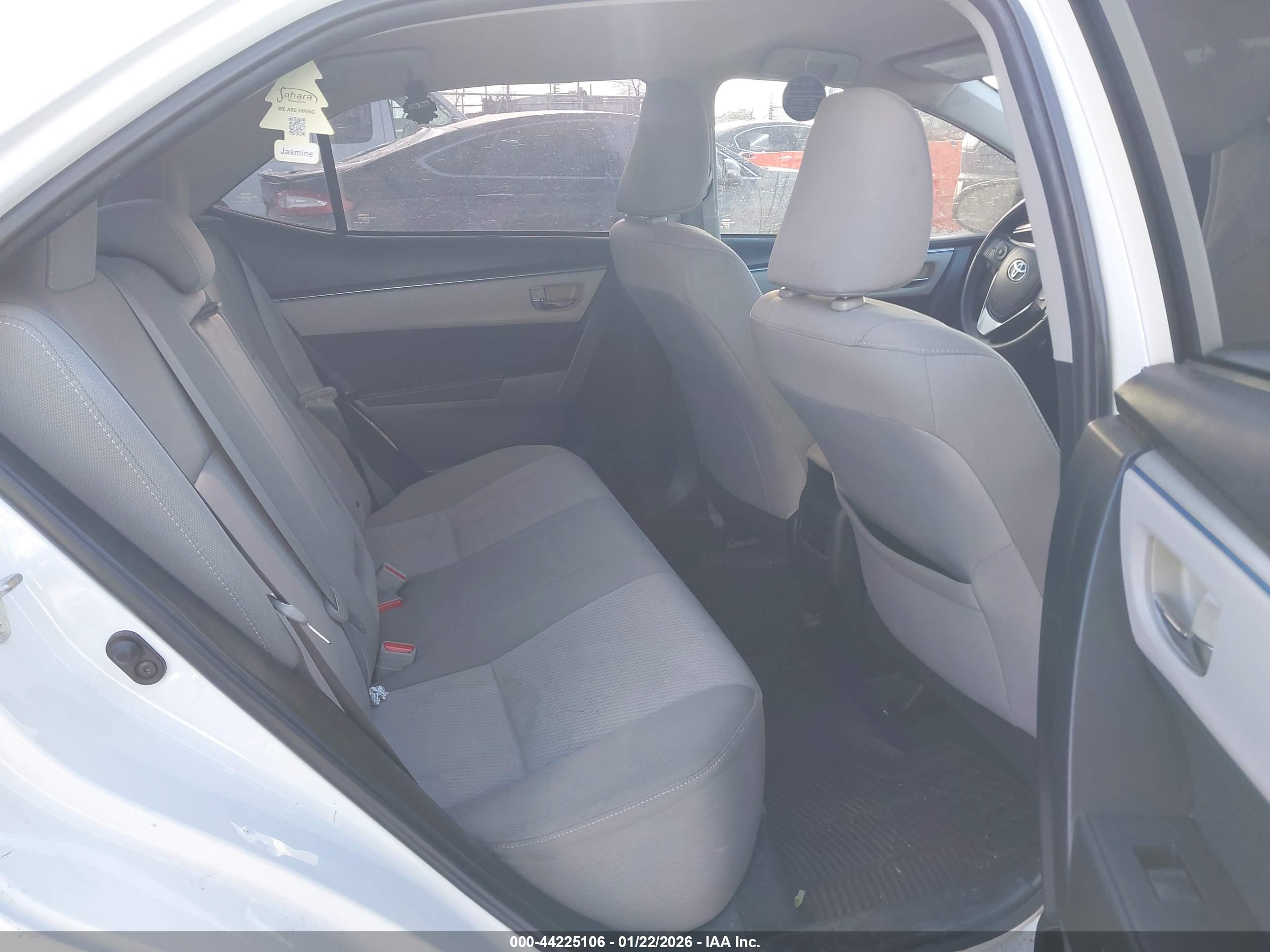 TOYOTA COROLLA image 8
