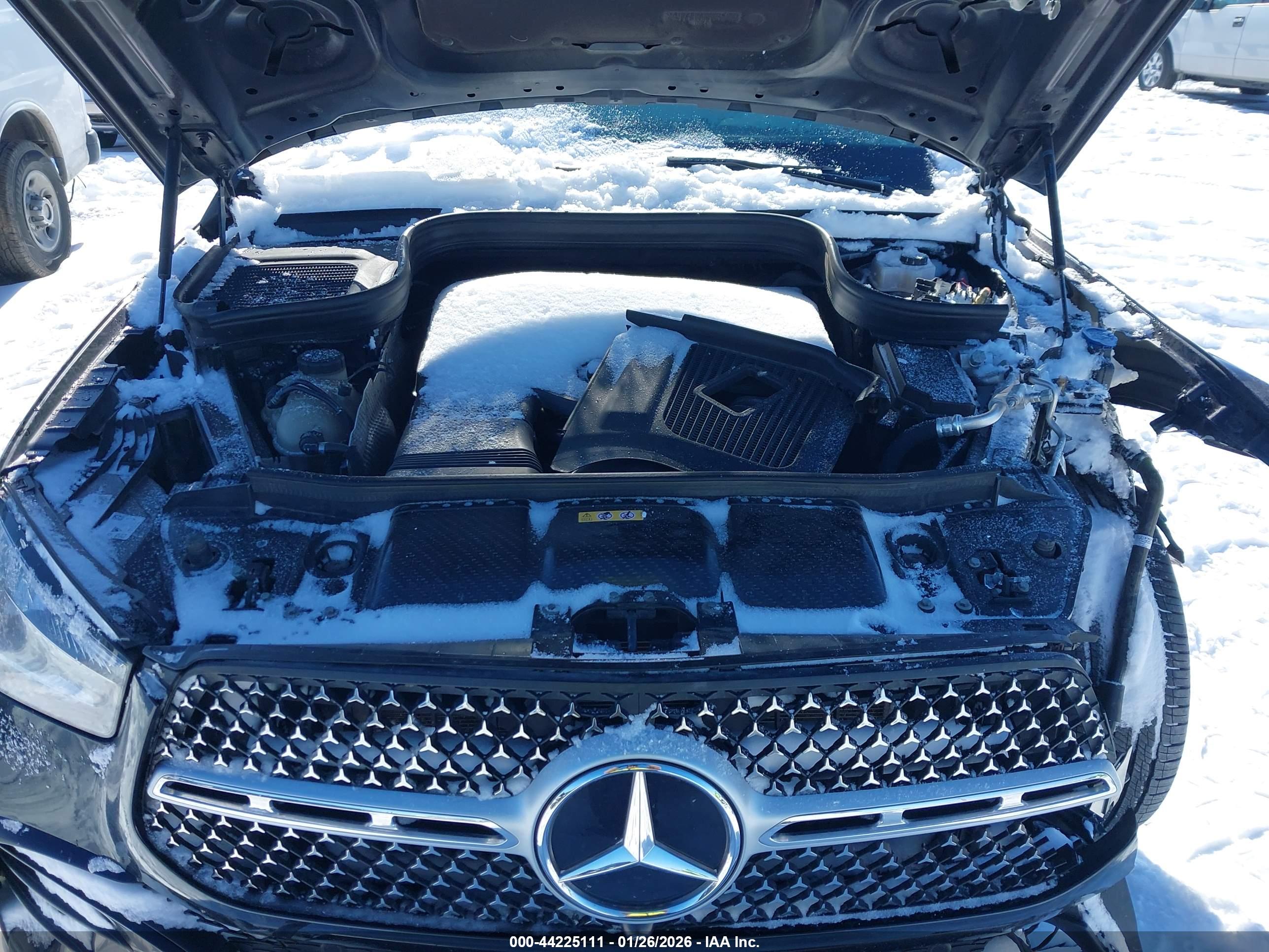 MERCEDES-BENZ GLE image 10