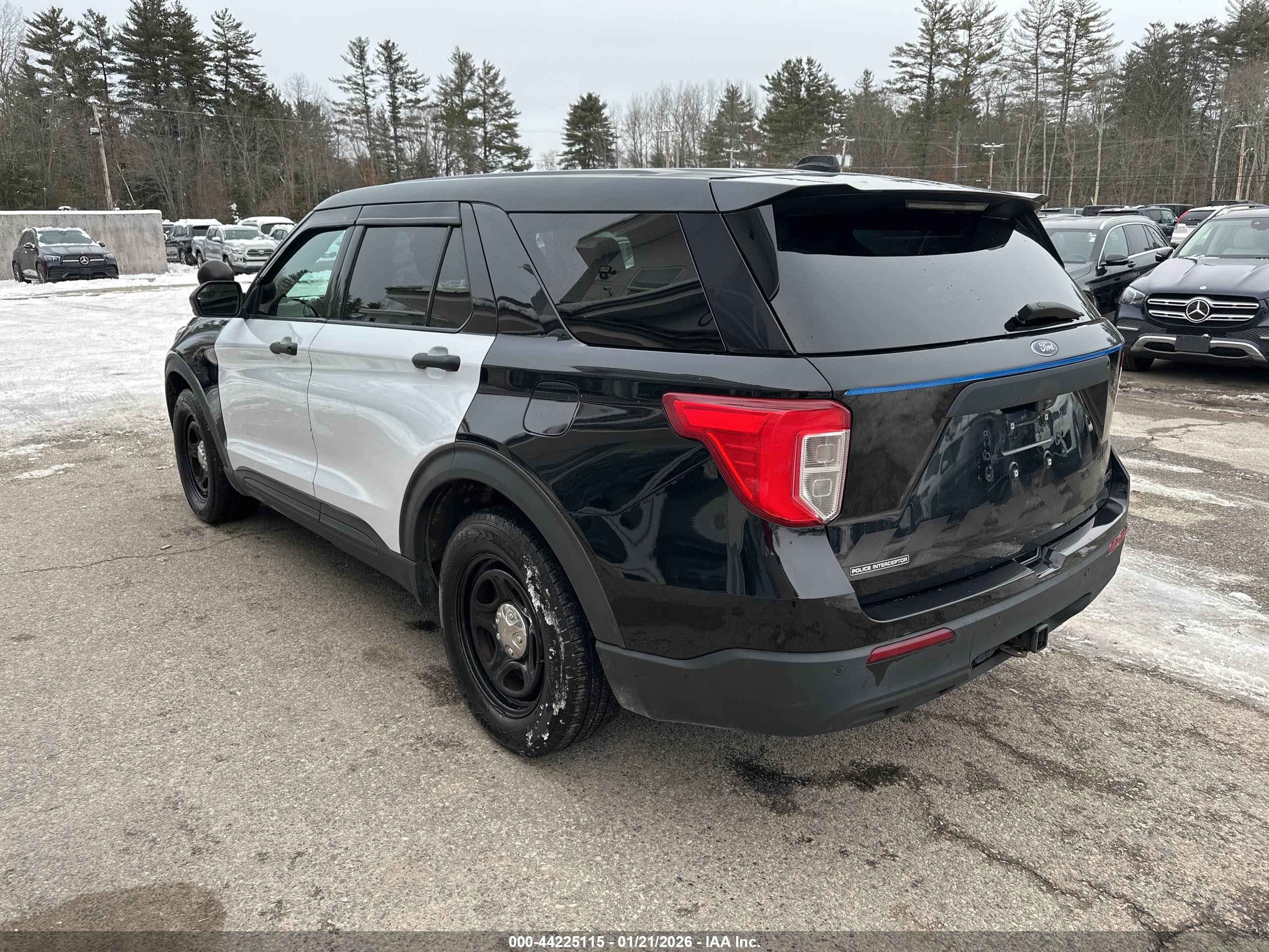 FORD EXPLORER image 3