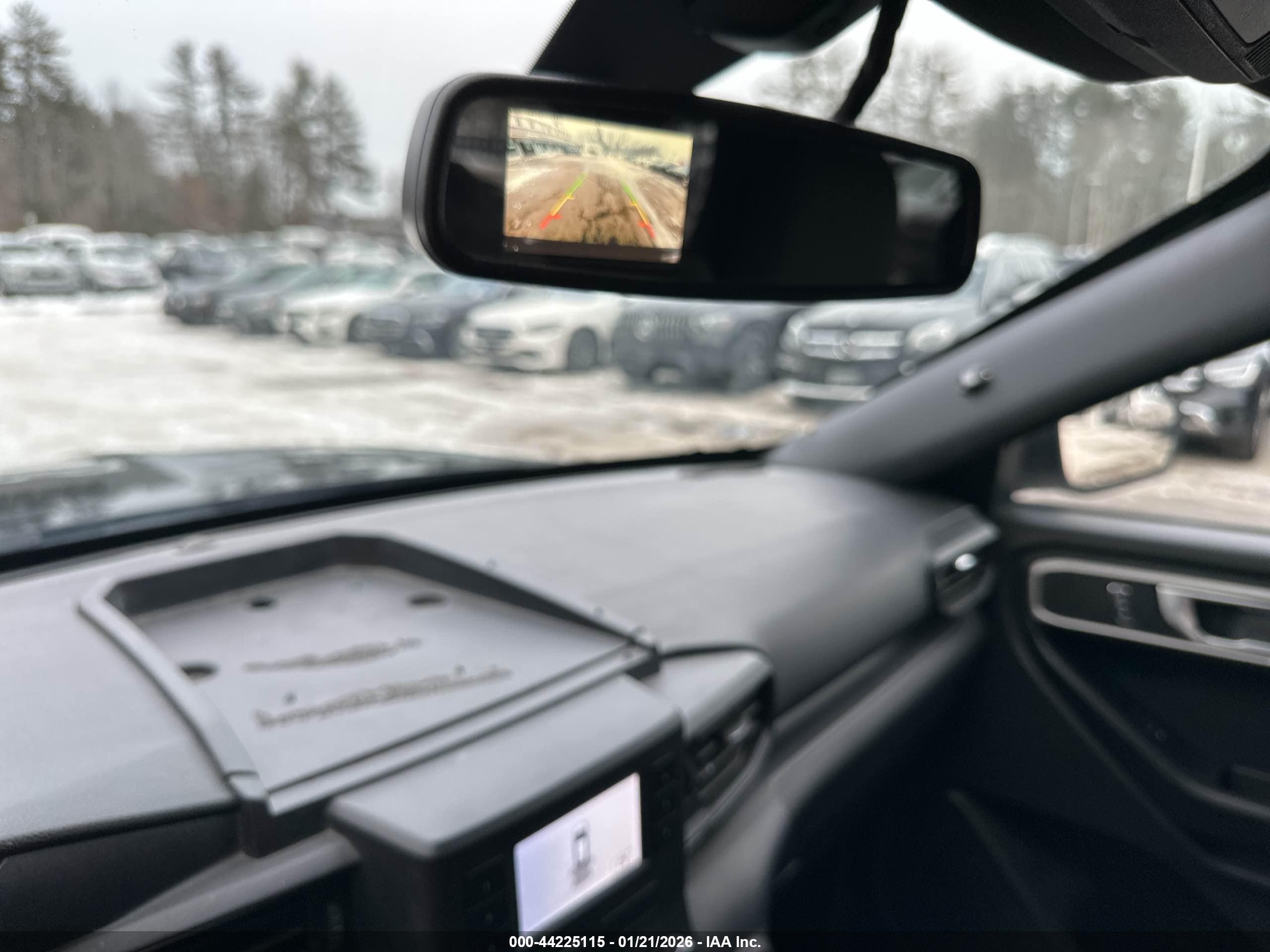 FORD EXPLORER image 6