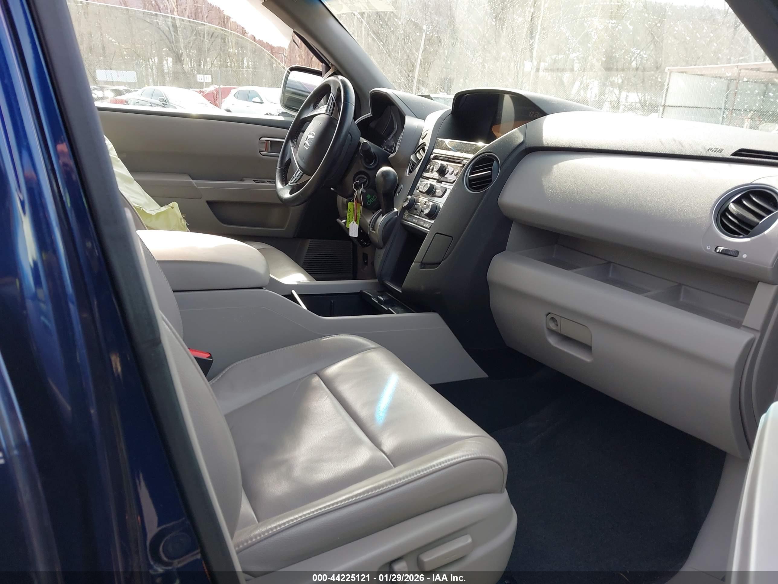 HONDA PILOT image 5