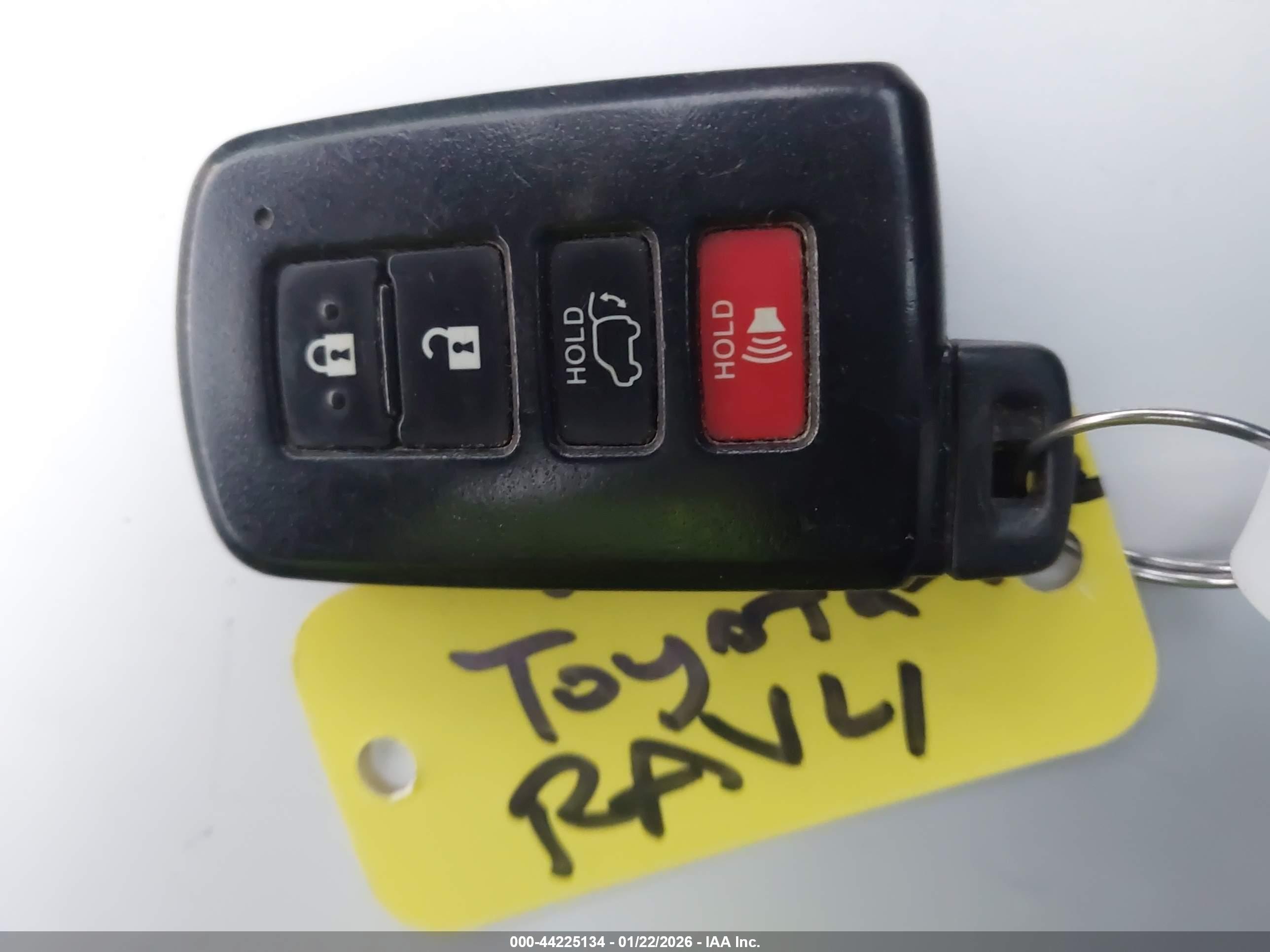 TOYOTA RAV4 image 11