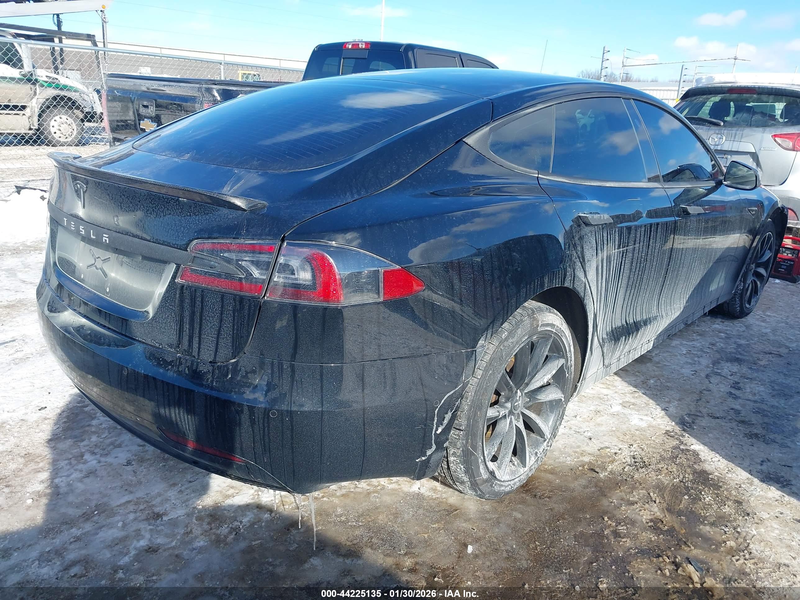 TESLA MODEL image 4