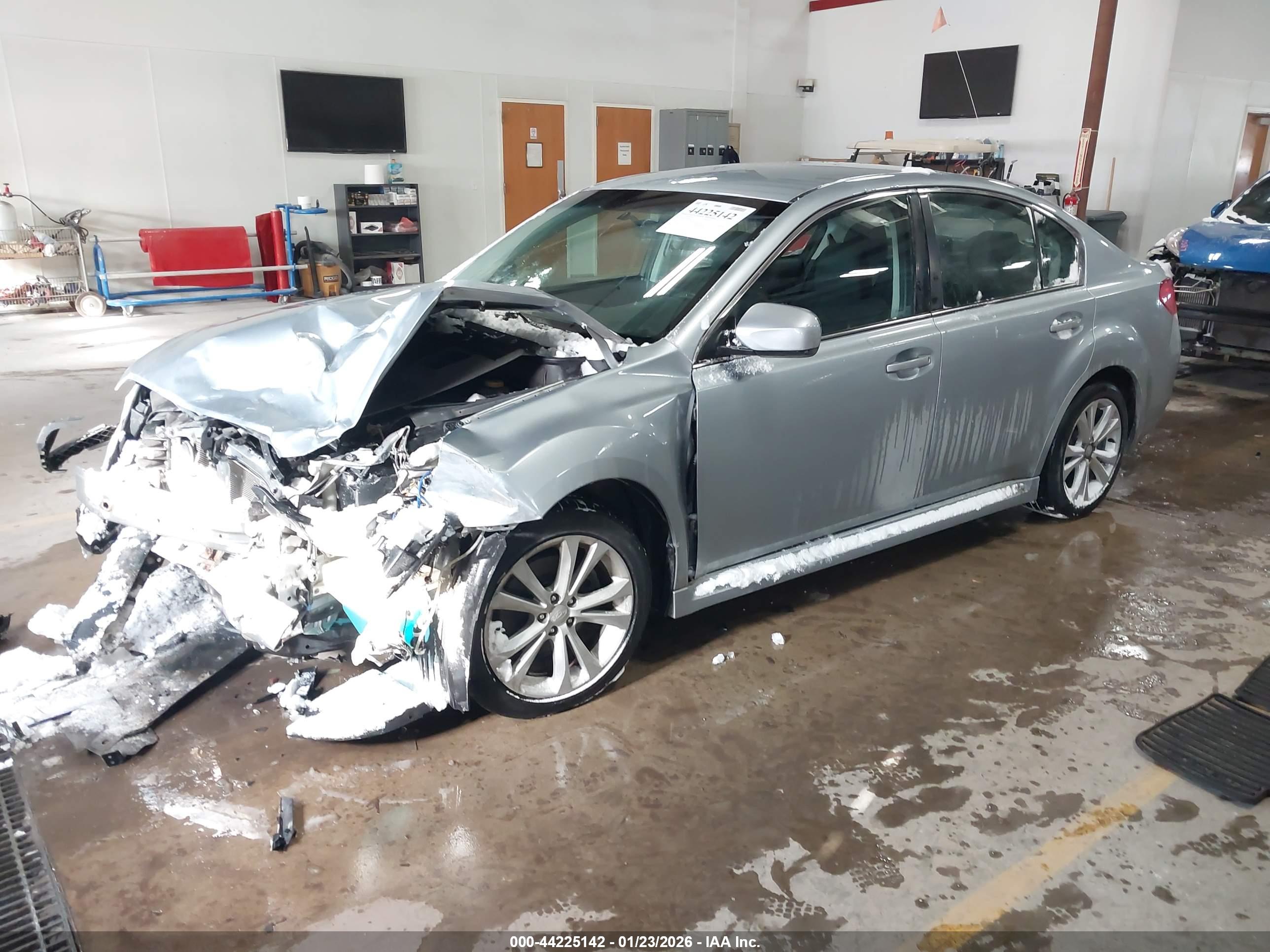 SUBARU LEGACY image 2