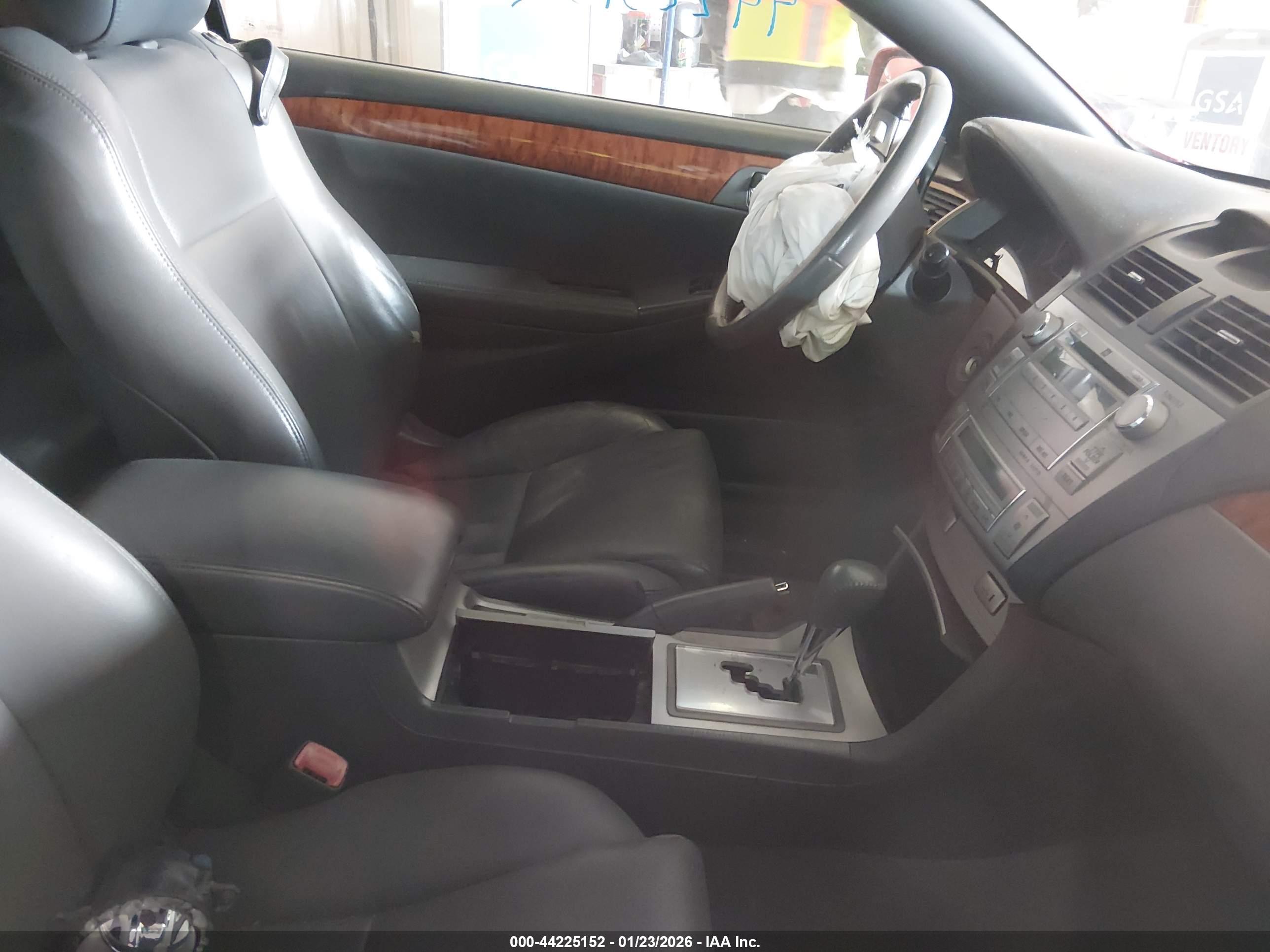 TOYOTA CAMRY image 5