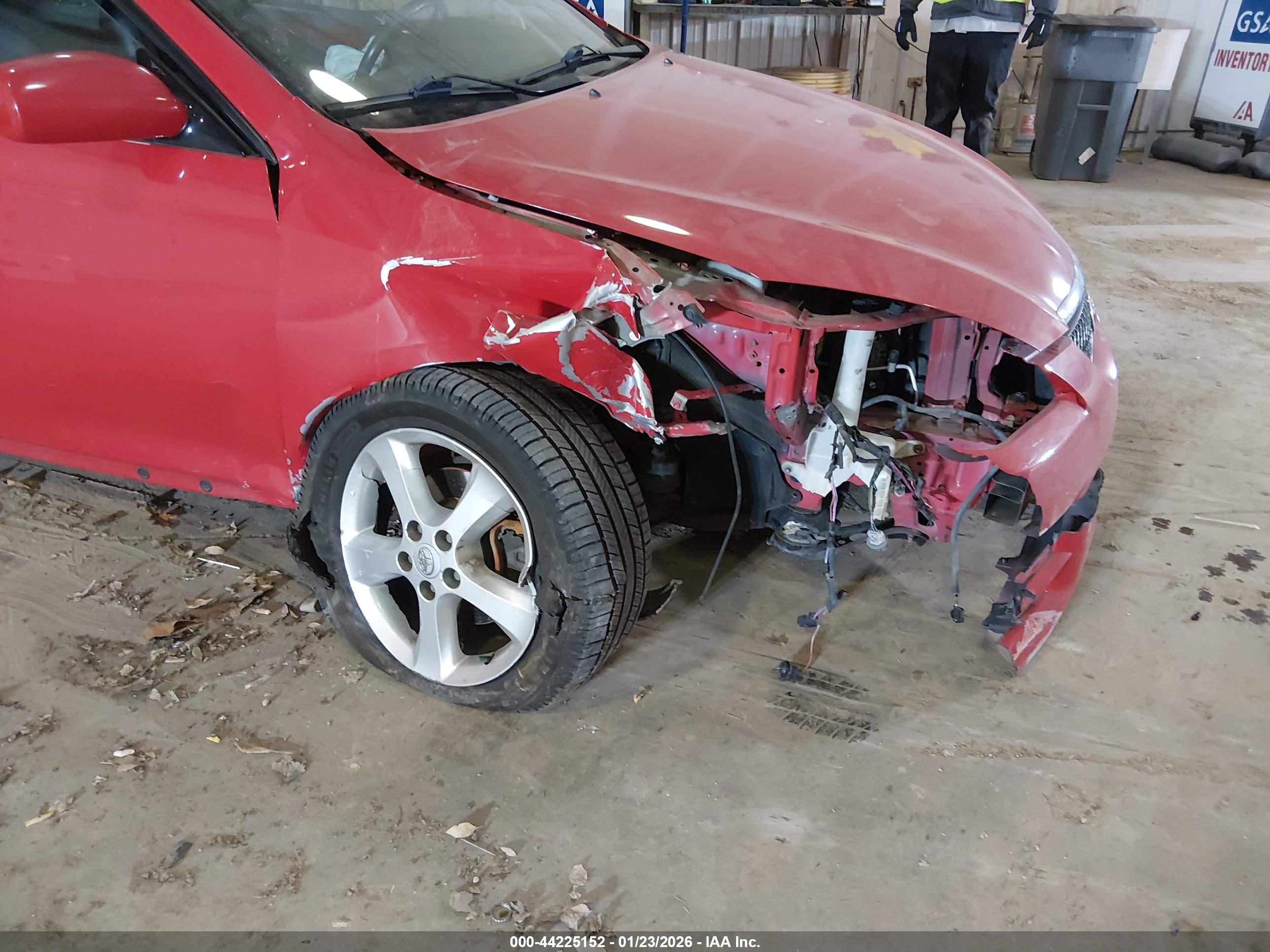 TOYOTA CAMRY image 6