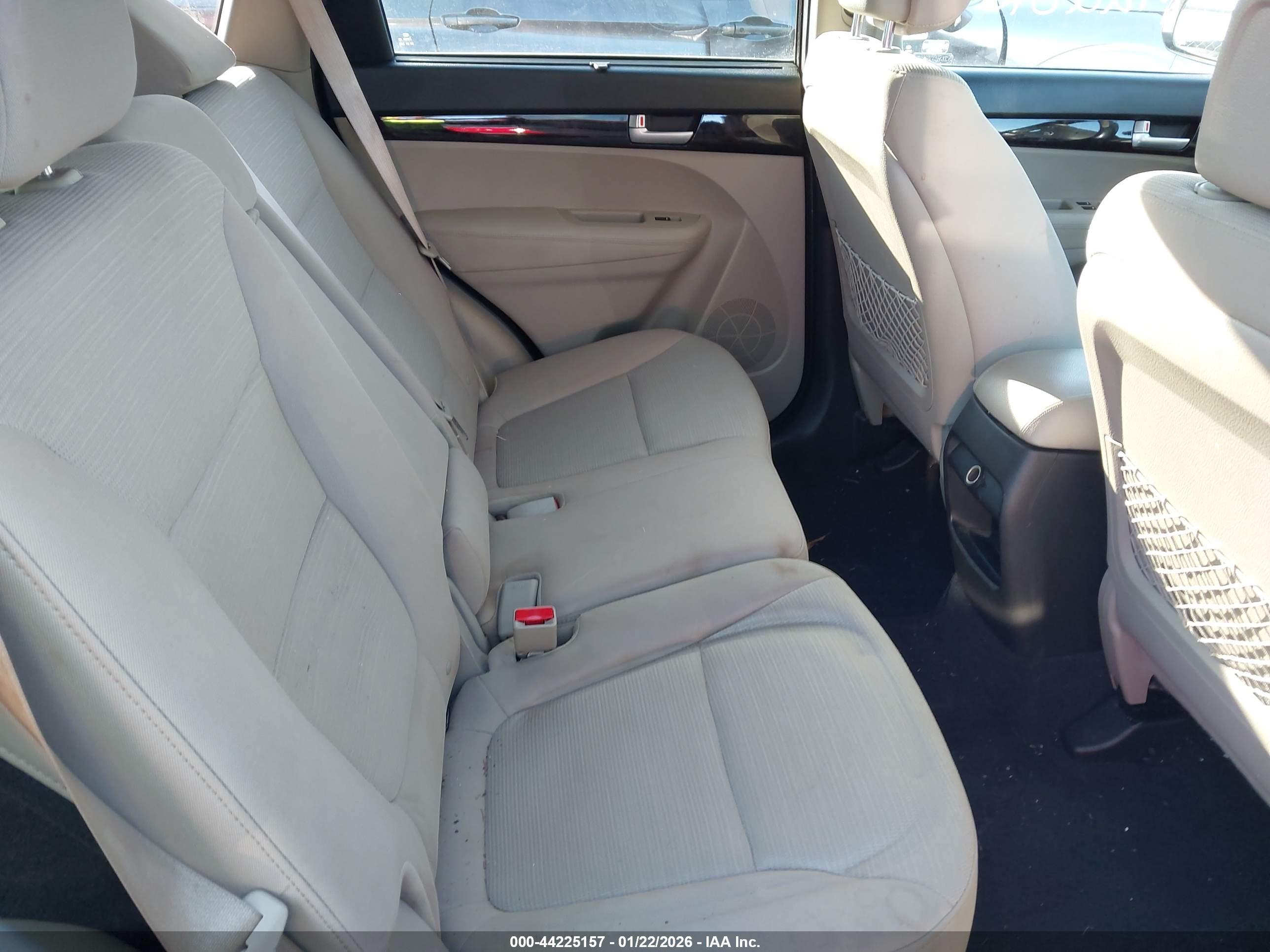 KIA SORENTO image 8