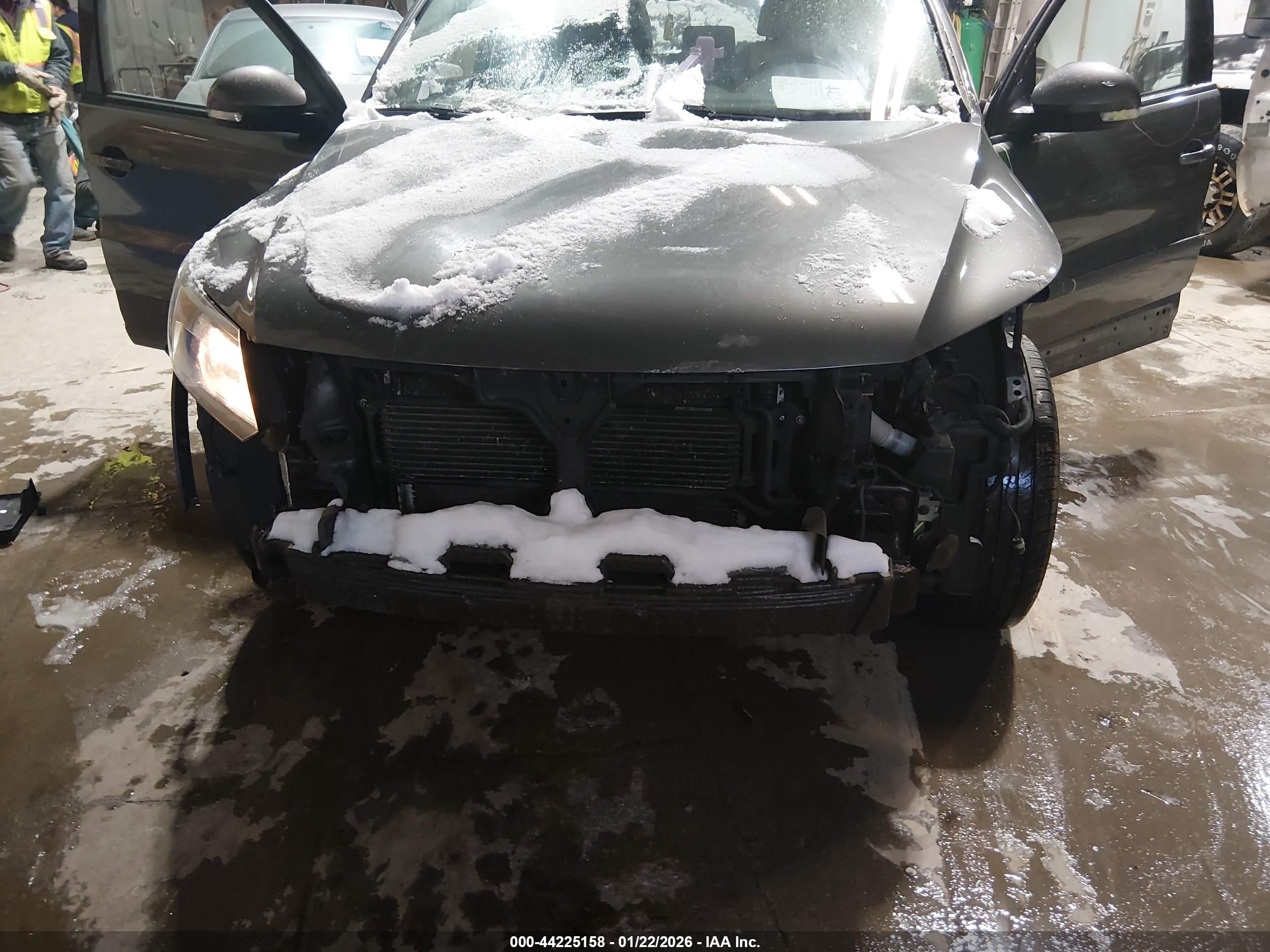 VOLKSWAGEN TIGUAN image 6