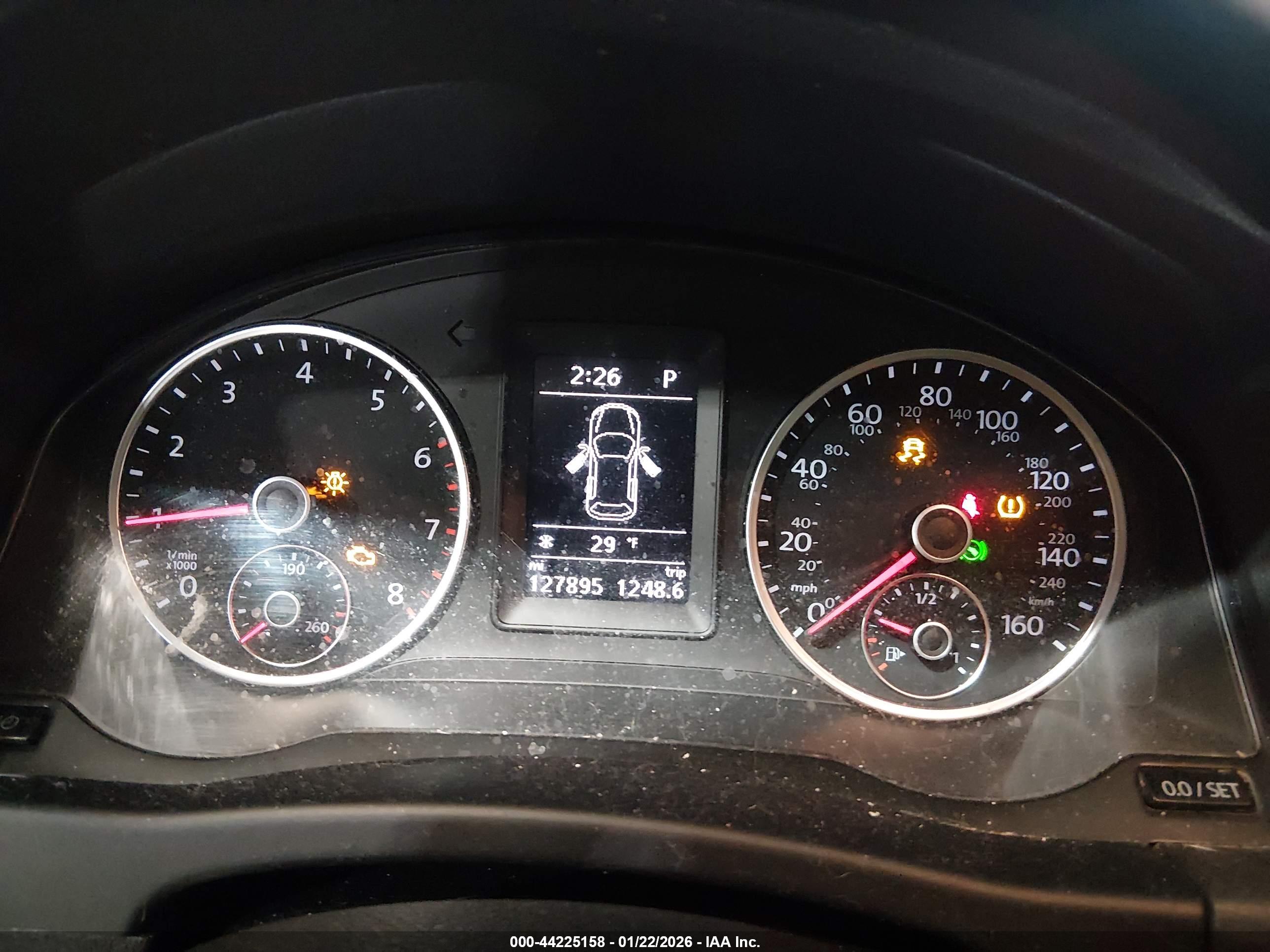 VOLKSWAGEN TIGUAN image 7