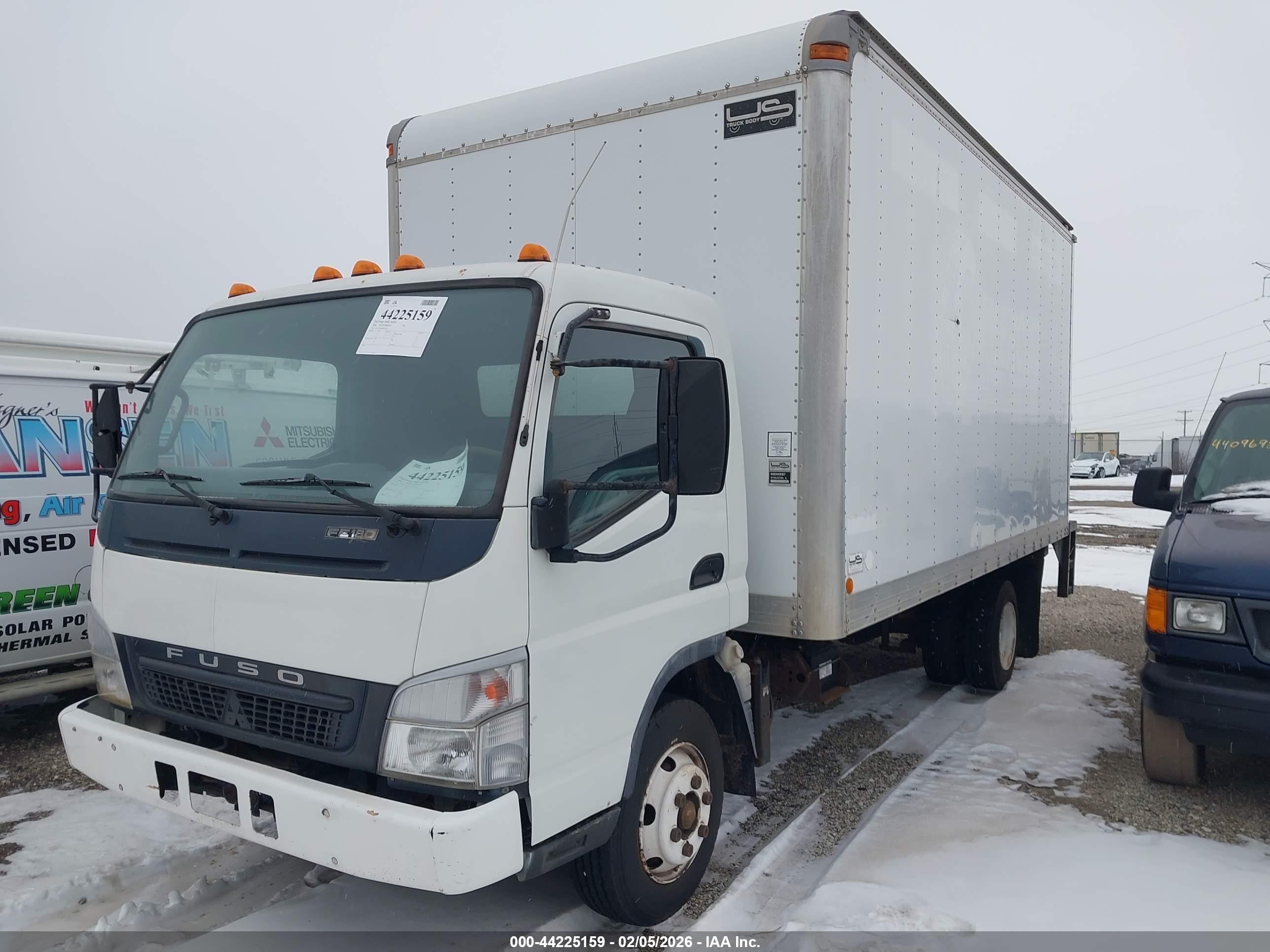 MITSUBISHI FUSO image 2