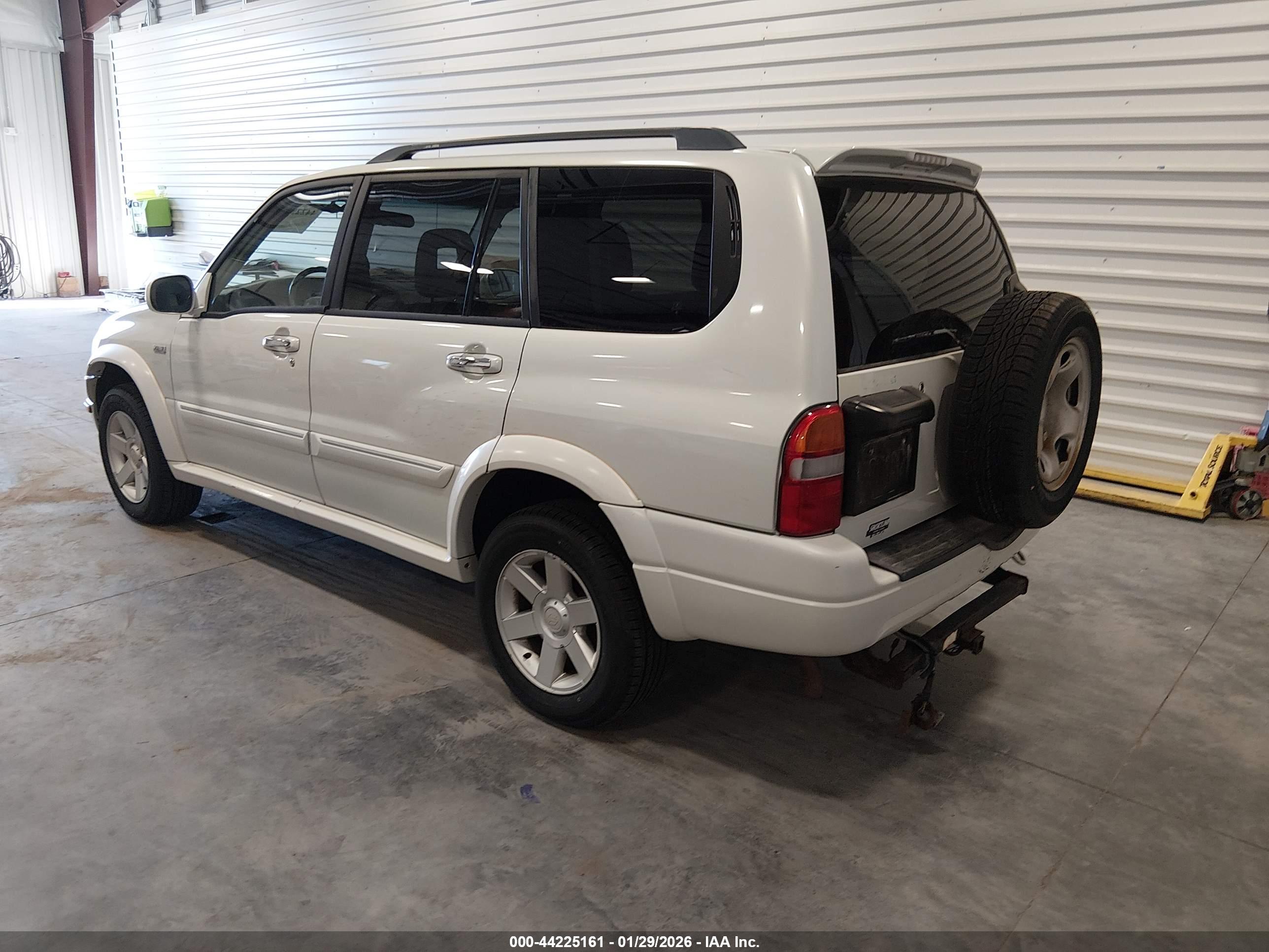 SUZUKI GRAND image 3