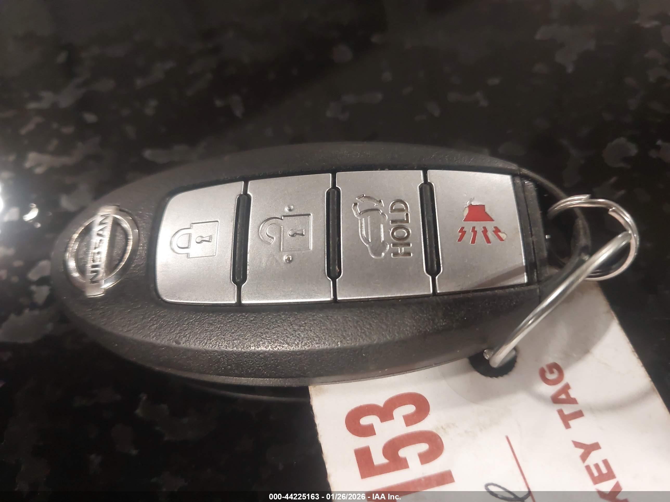 NISSAN ROGUE image 11