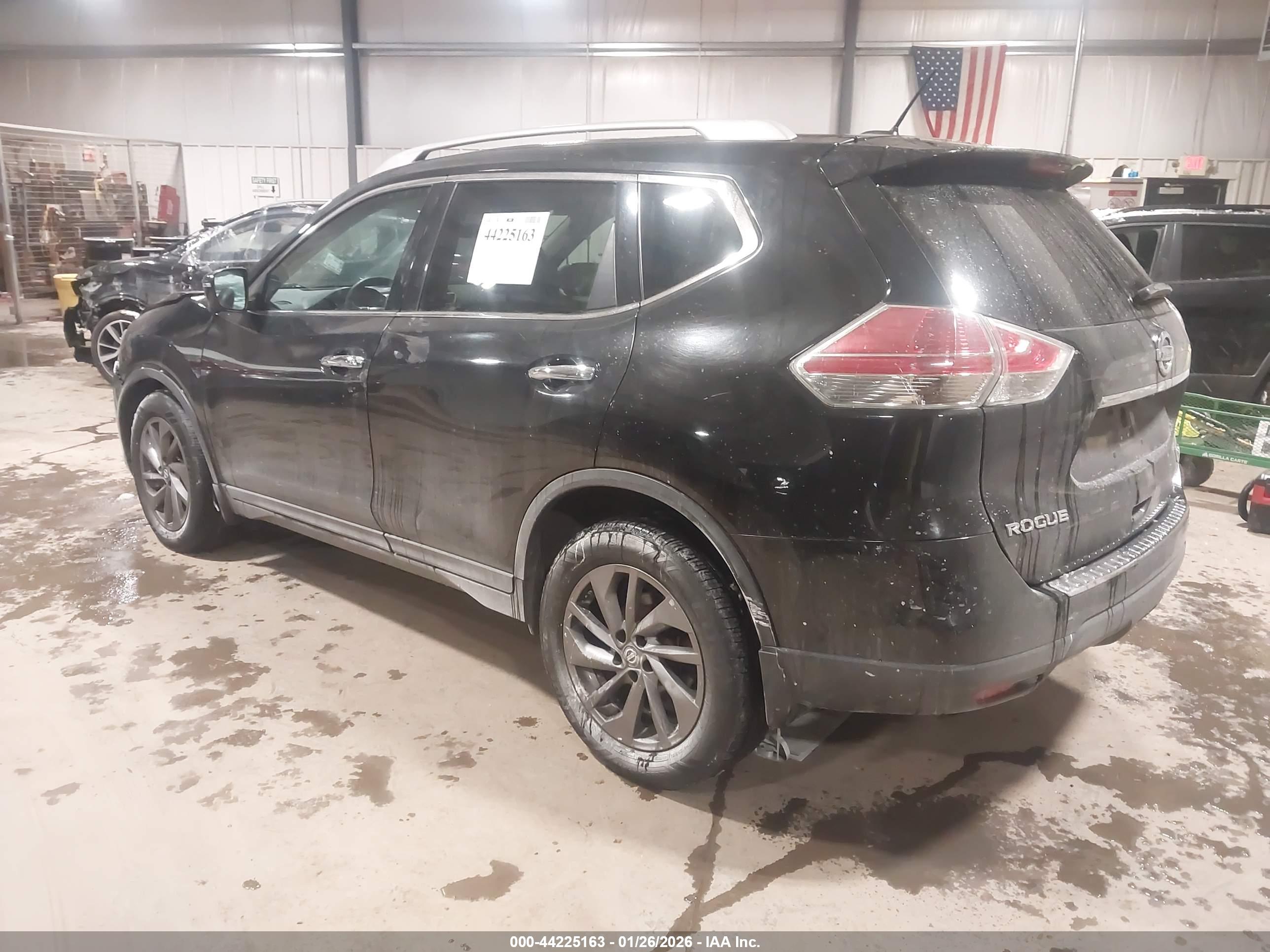 NISSAN ROGUE image 3