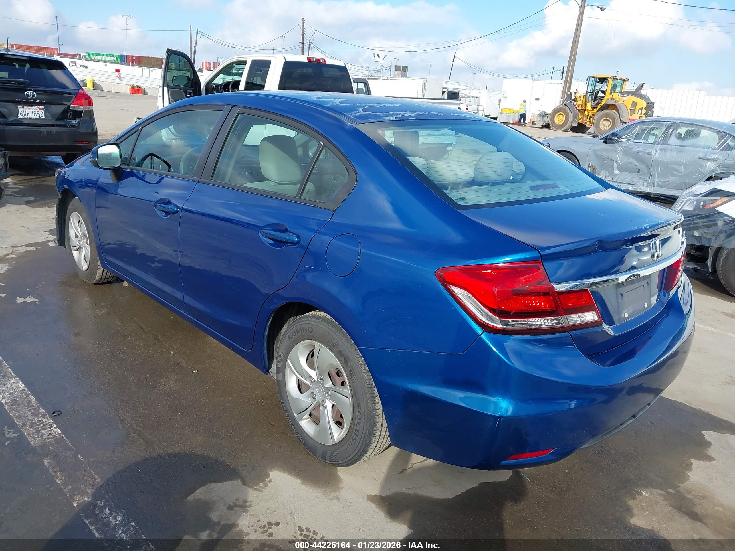 HONDA CIVIC image 3