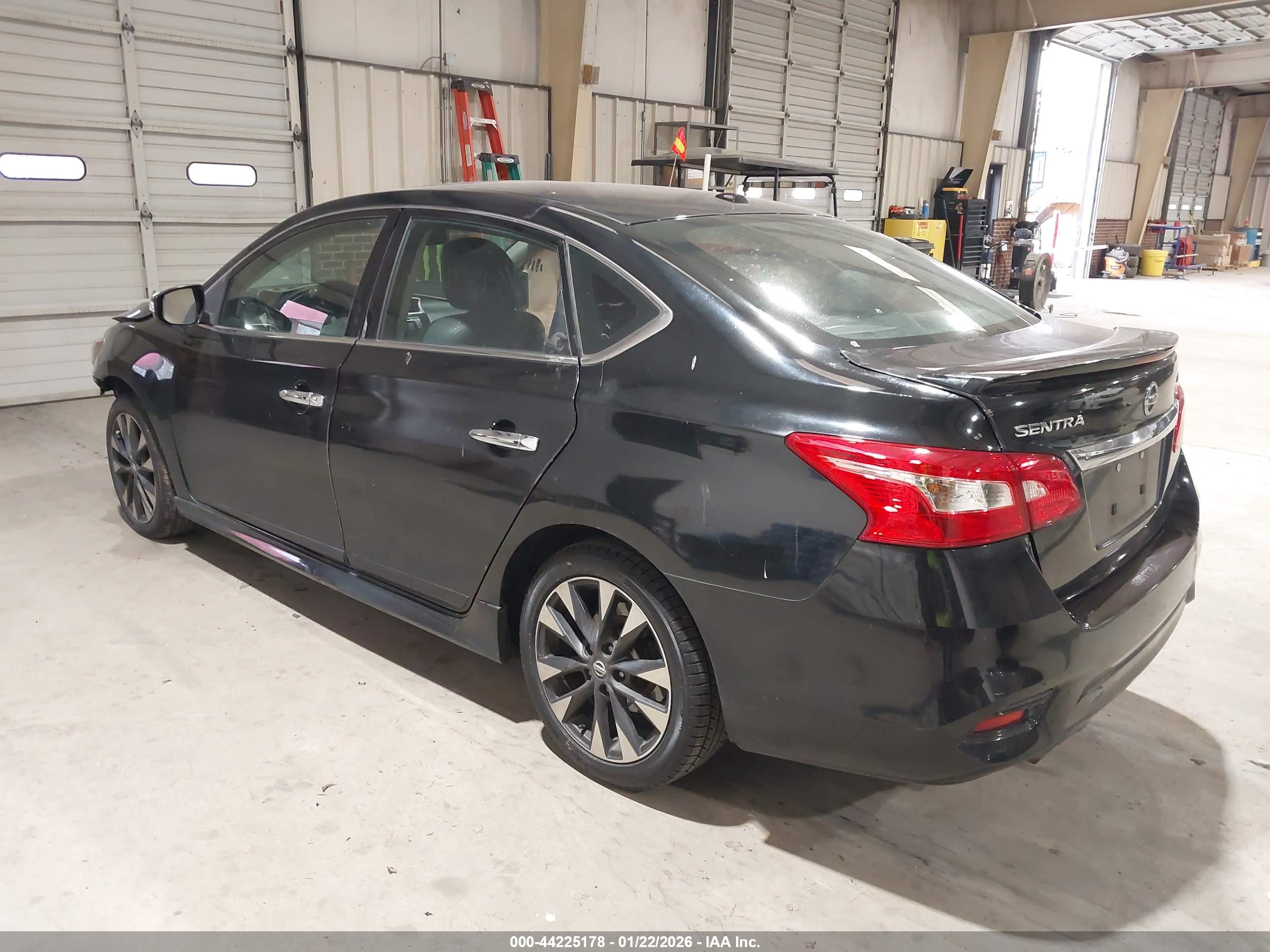 NISSAN SENTRA image 3