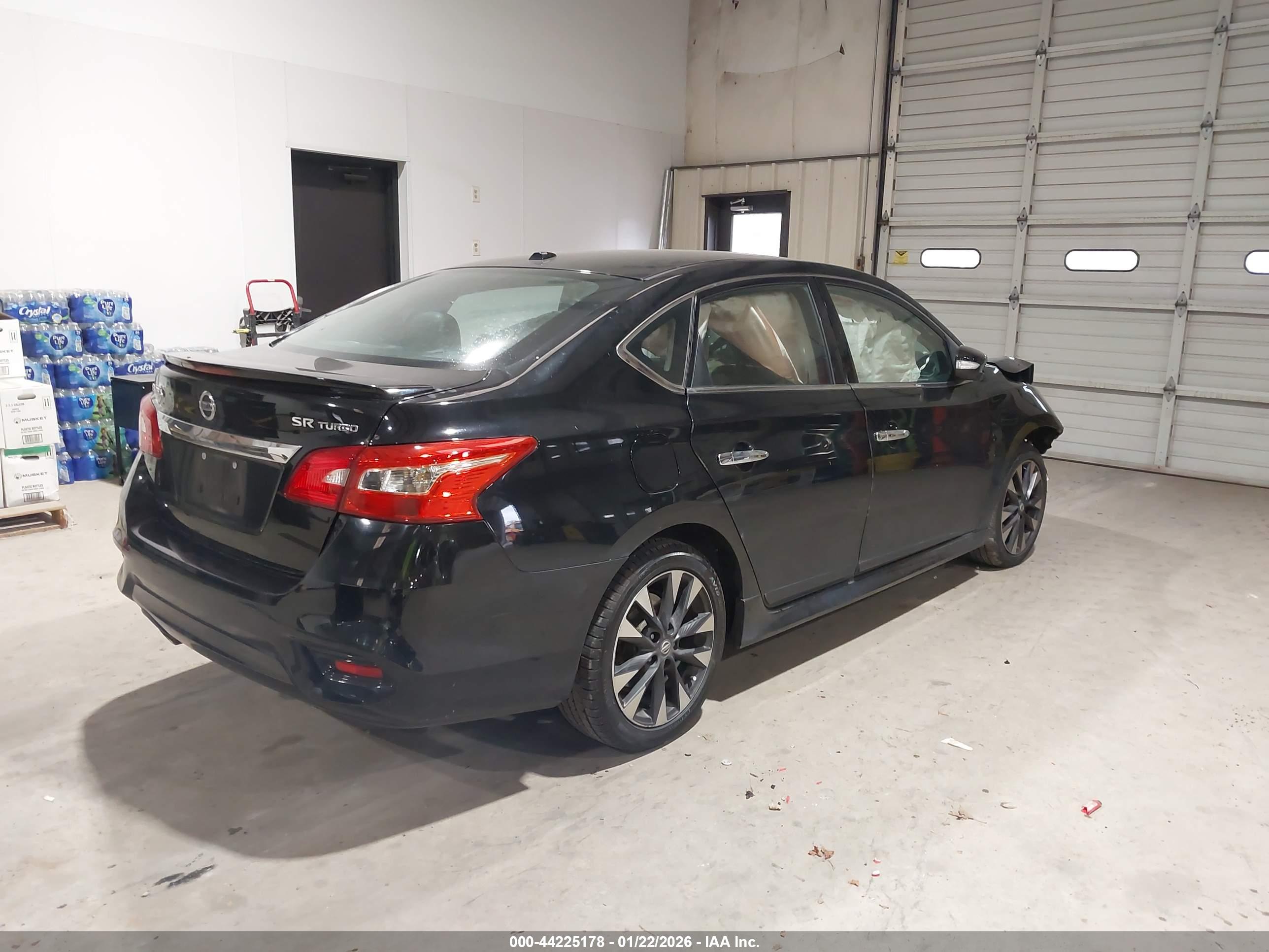 NISSAN SENTRA image 4