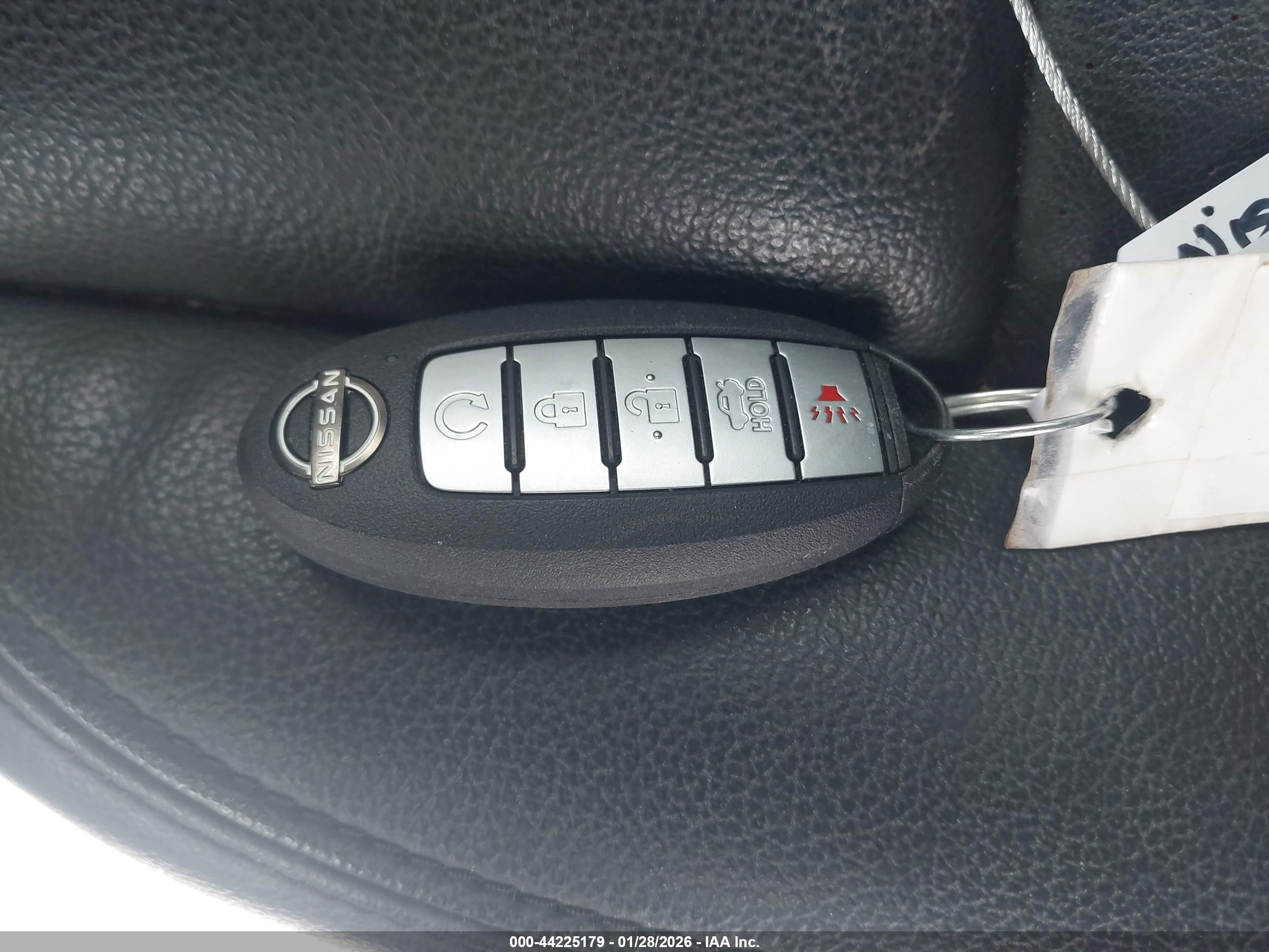 NISSAN ALTIMA image 11