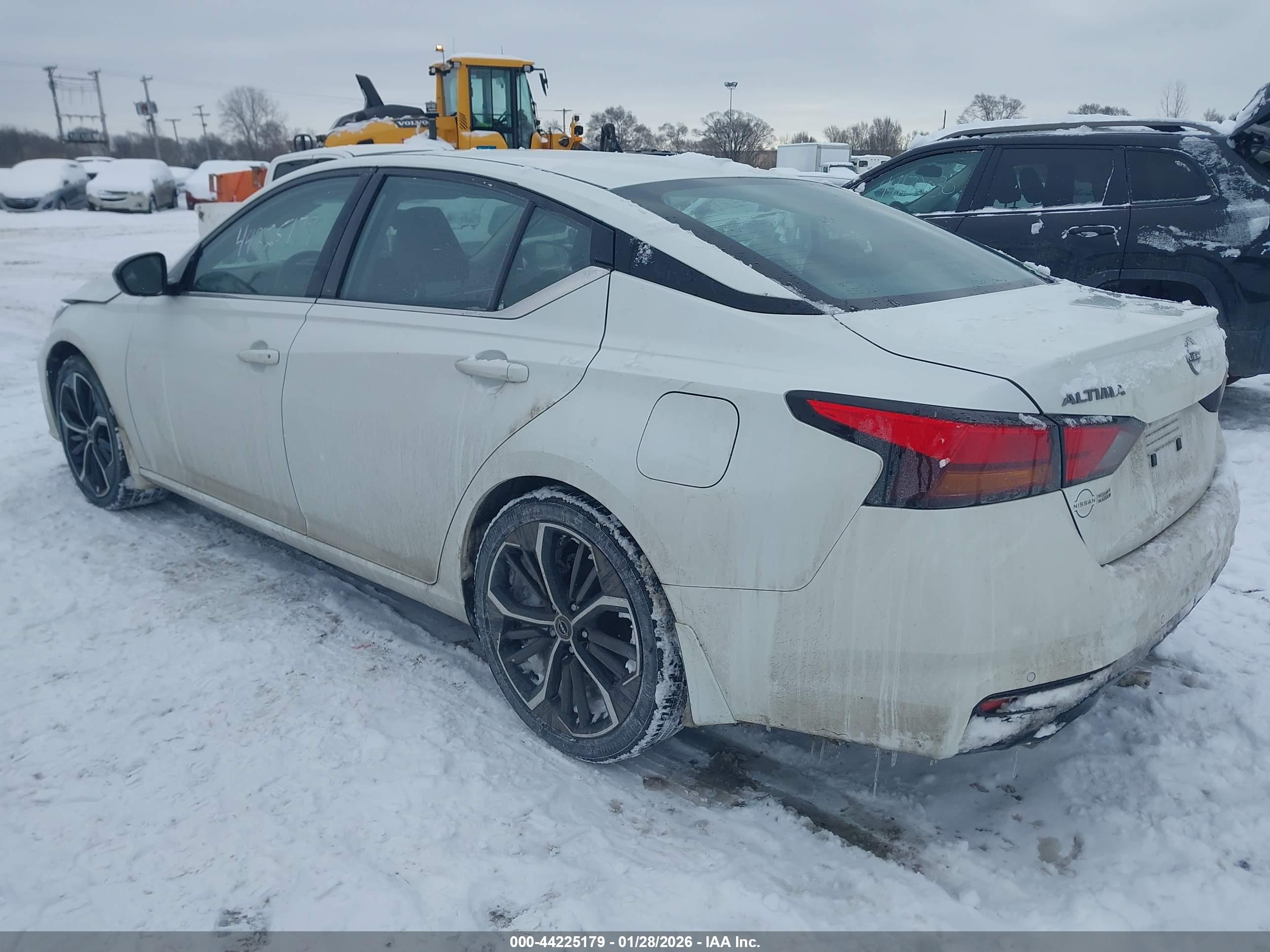 NISSAN ALTIMA image 3