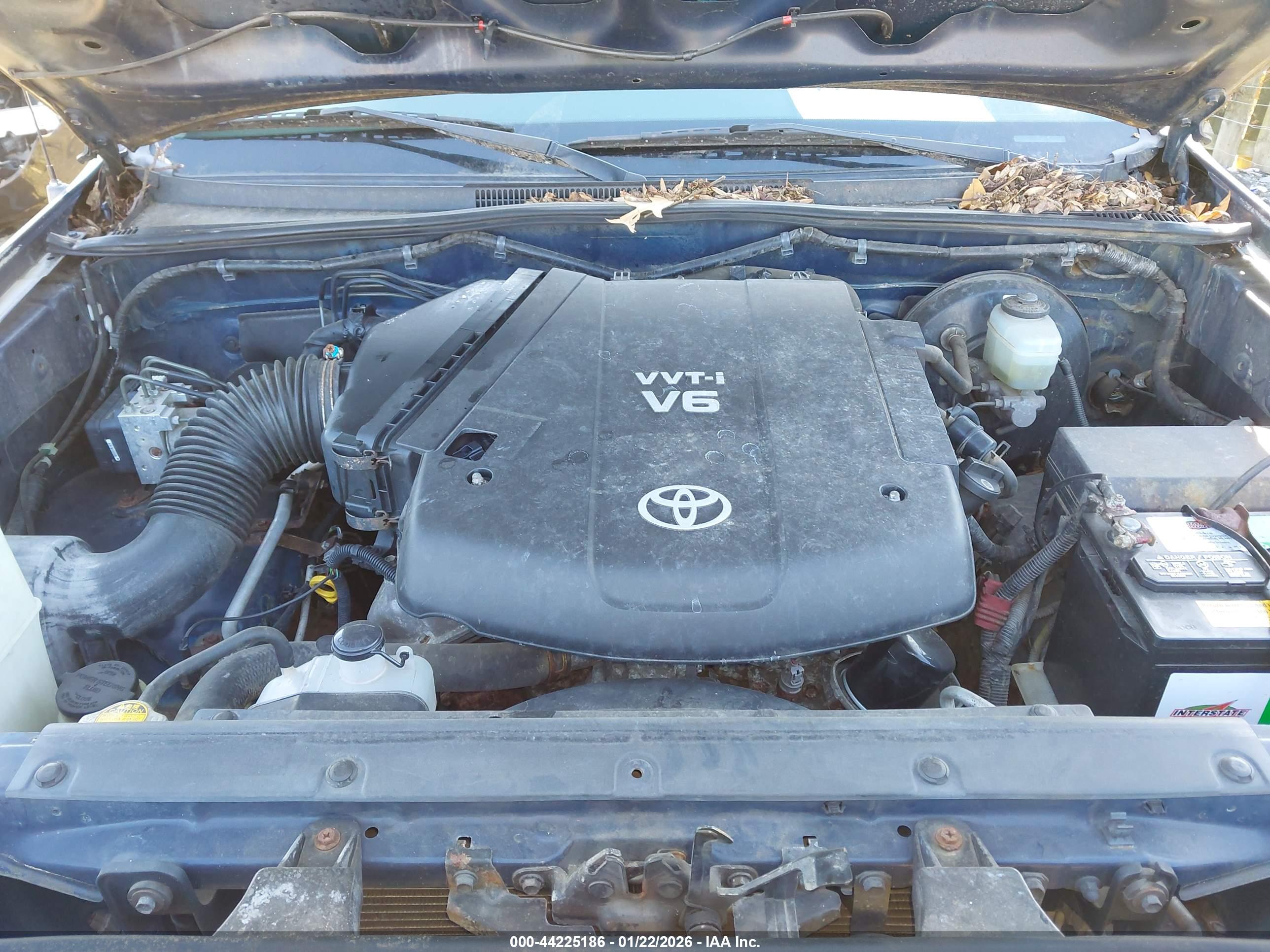TOYOTA TACOMA image 10