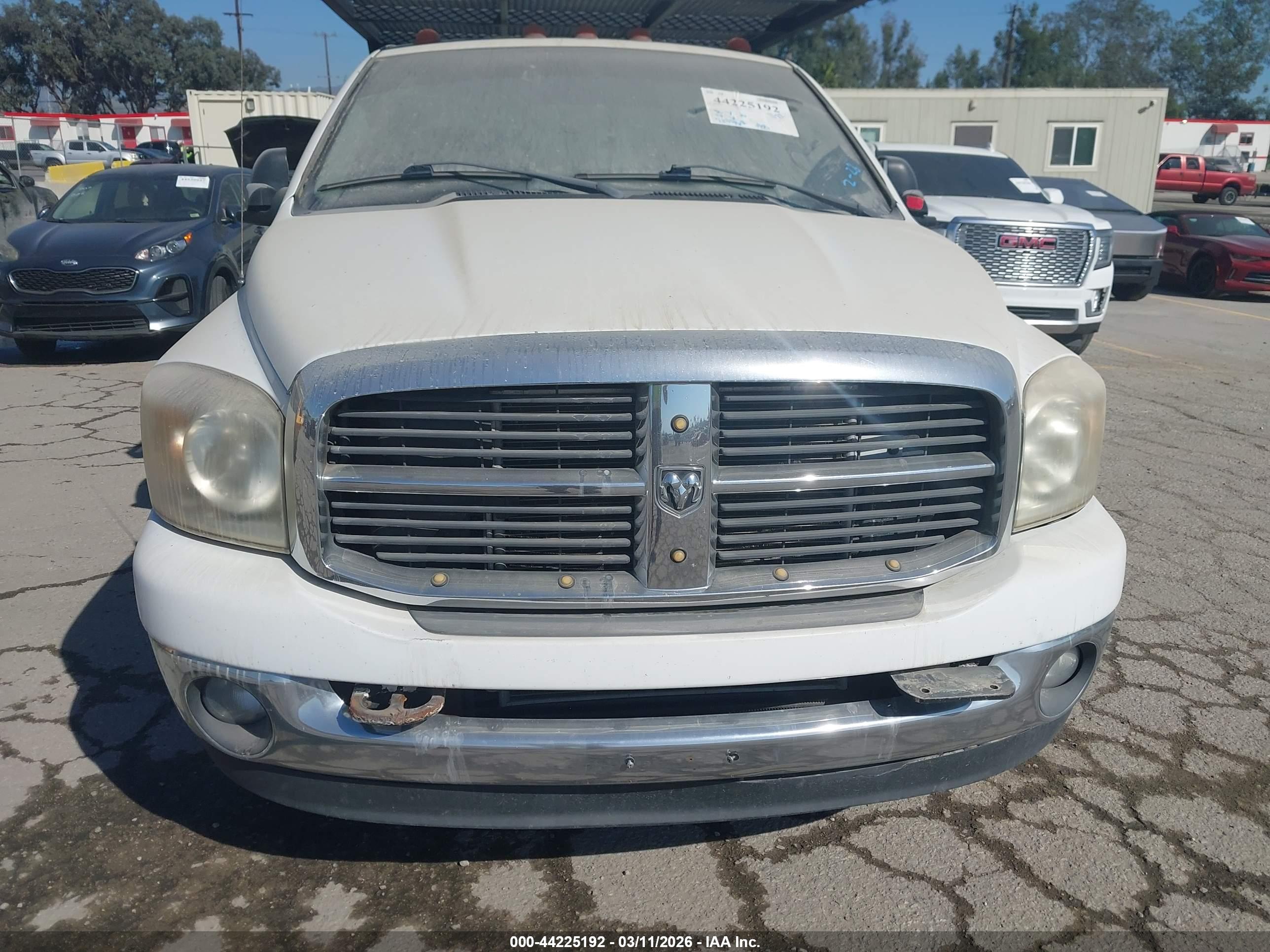DODGE RAM image 6
