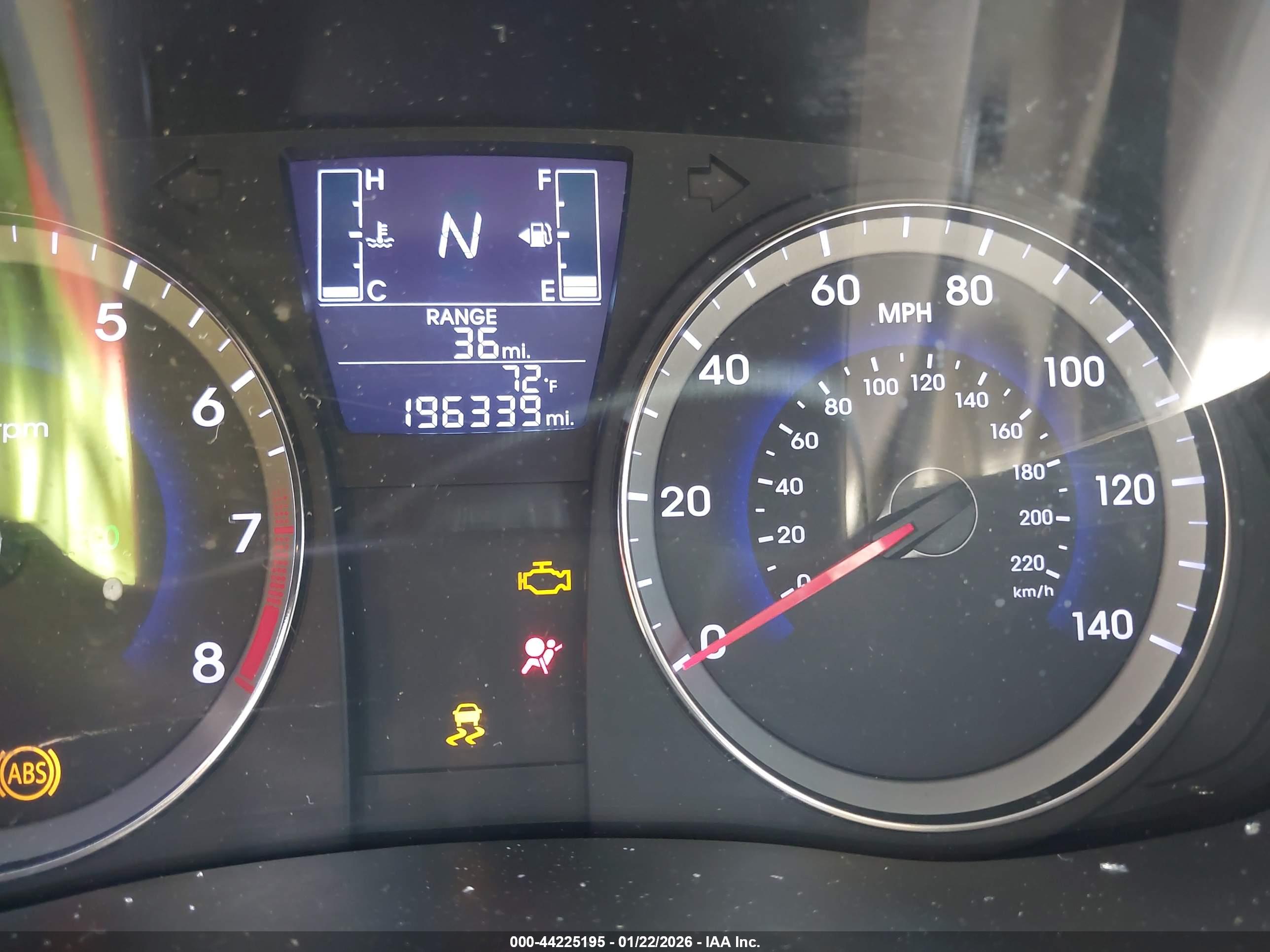 HYUNDAI ACCENT image 7