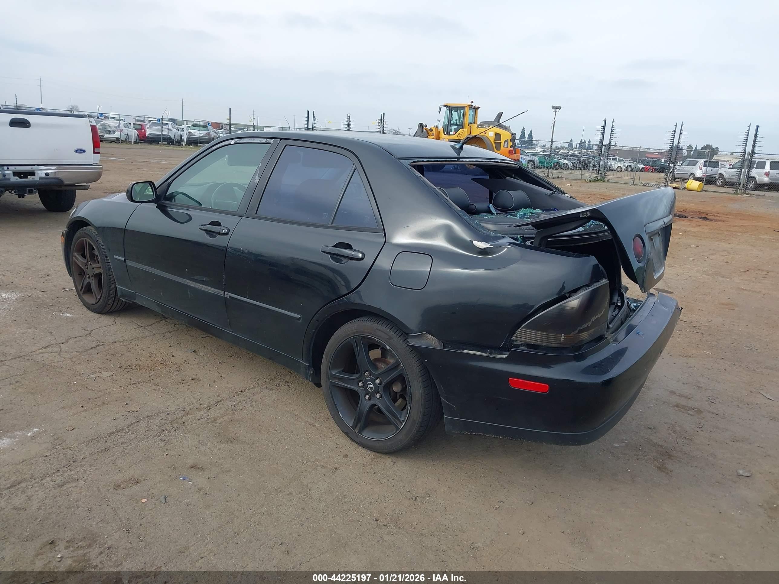 LEXUS IS image 3