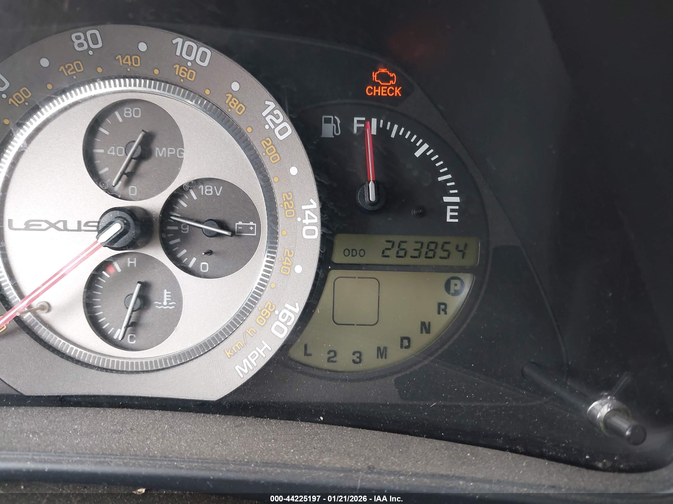 LEXUS IS image 7