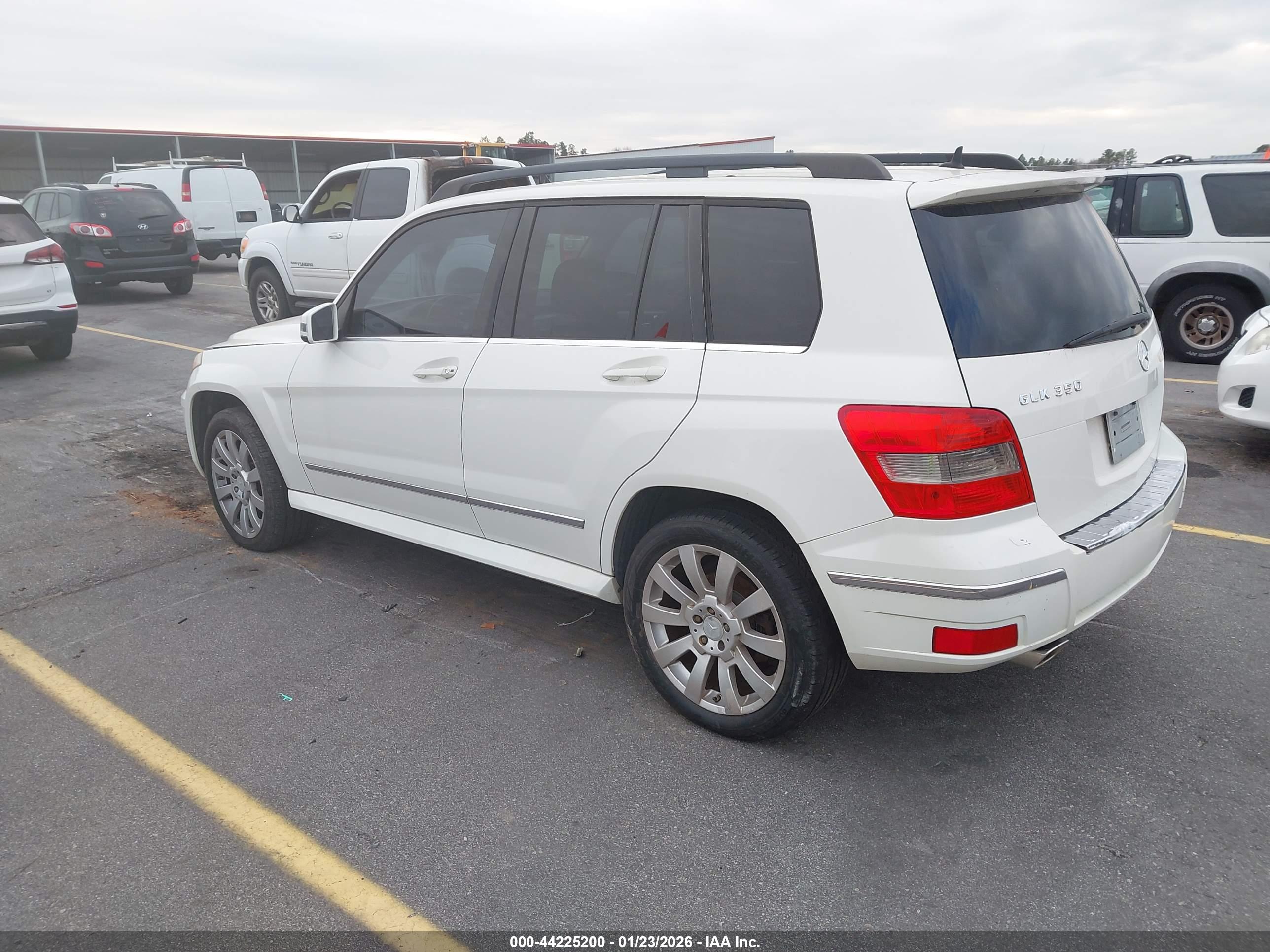 MERCEDES-BENZ GLK image 3