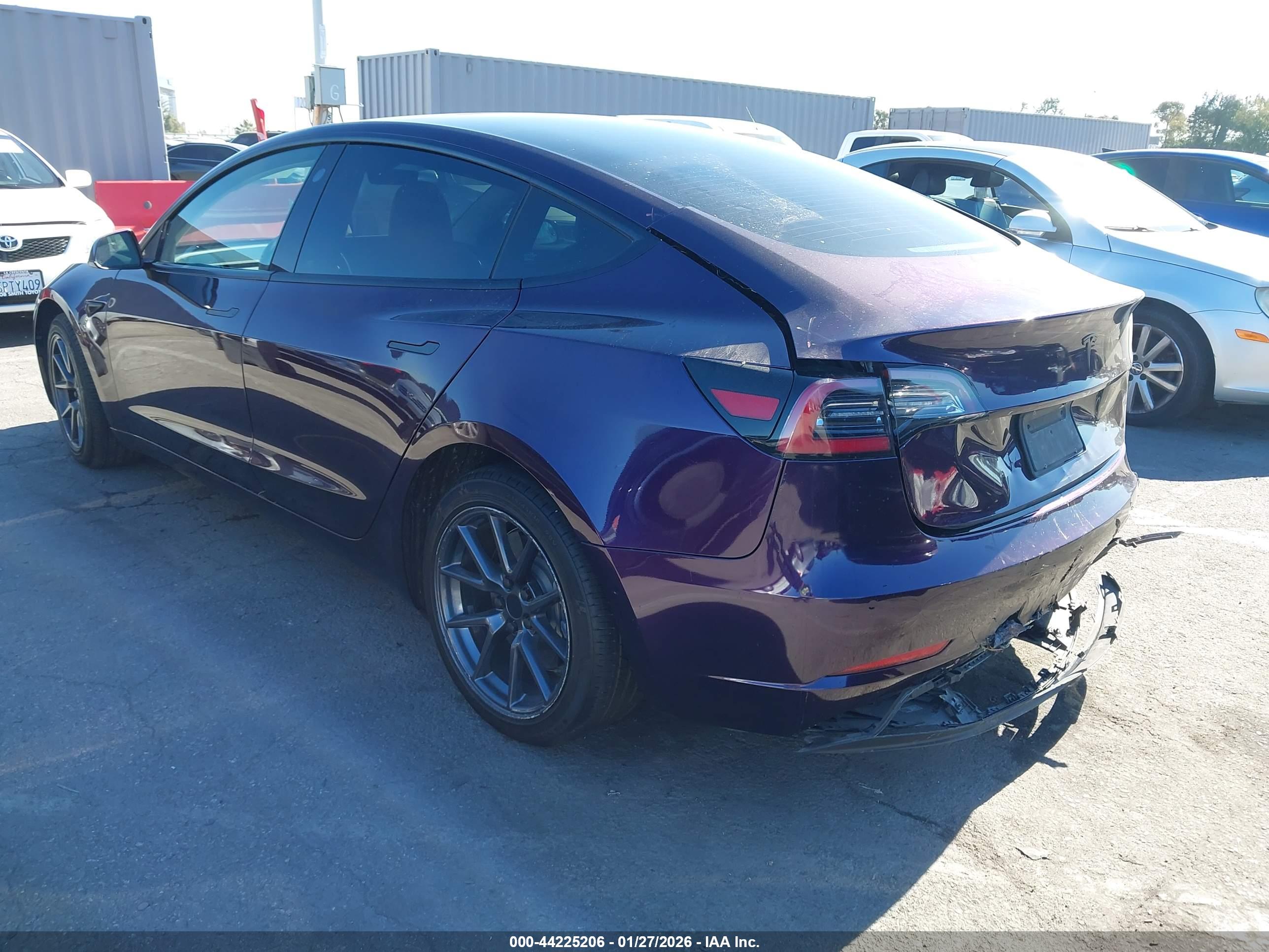 TESLA MODEL image 3