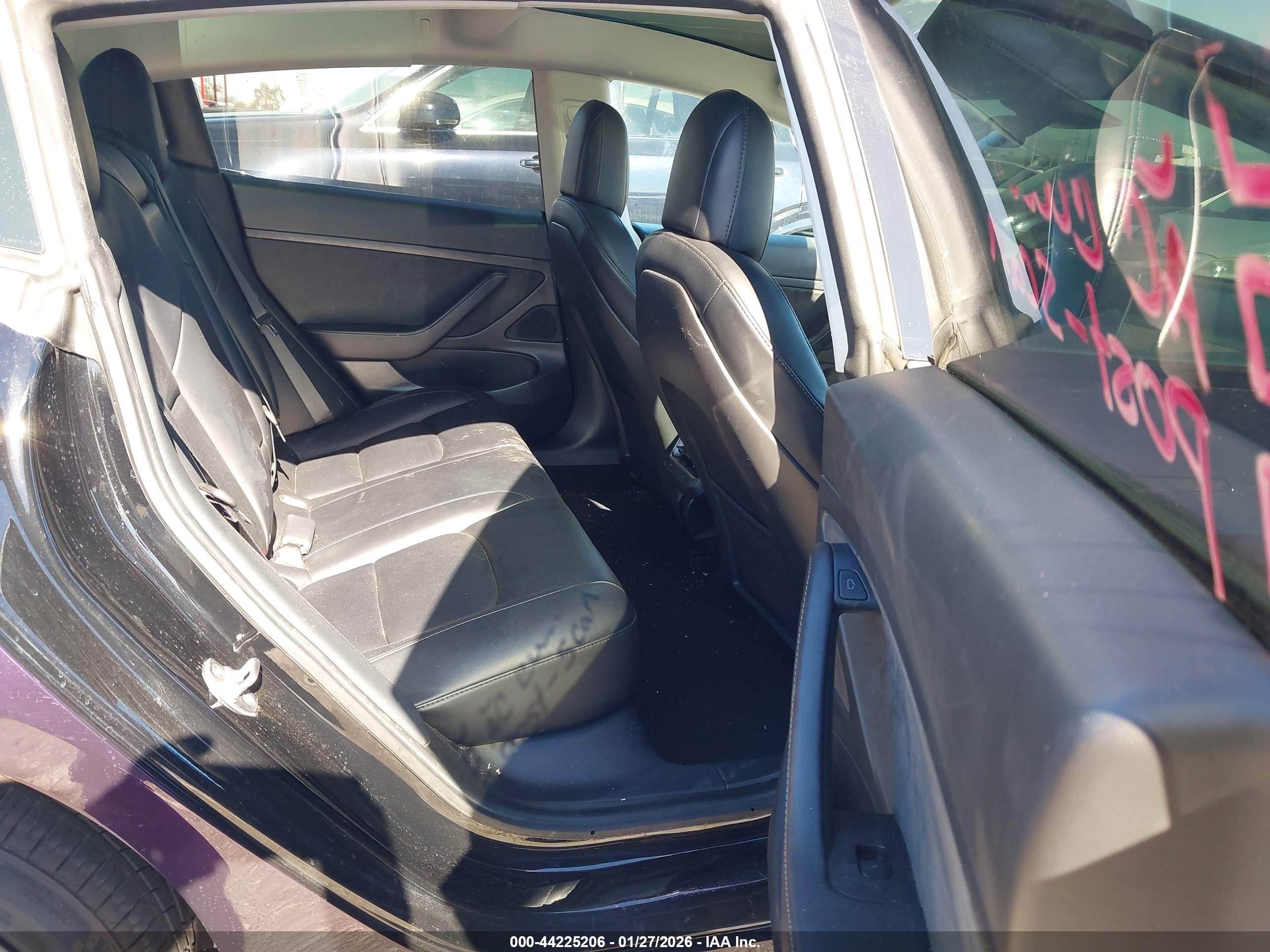 TESLA MODEL image 8