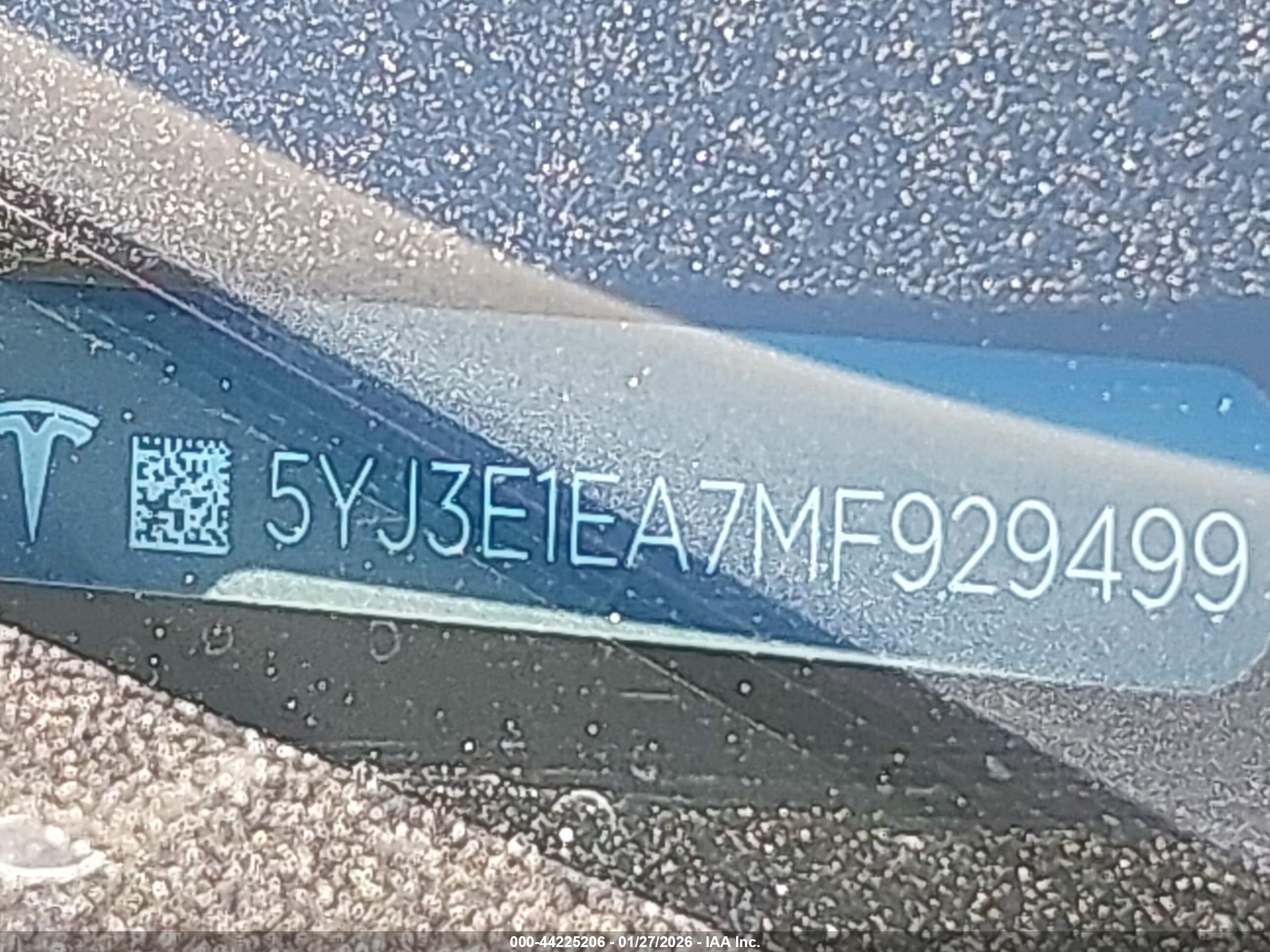 TESLA MODEL image 9