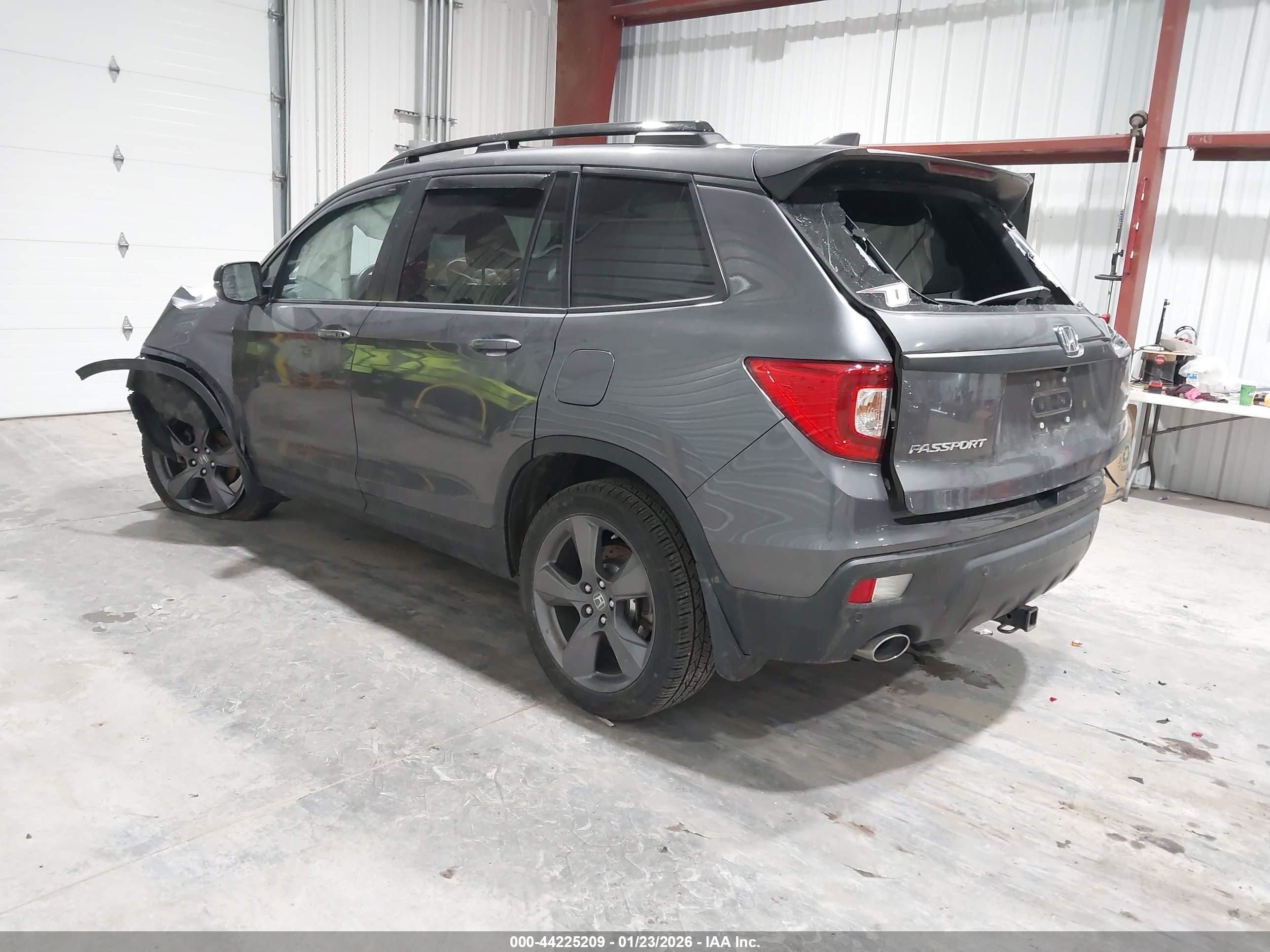 HONDA PASSPORT image 3