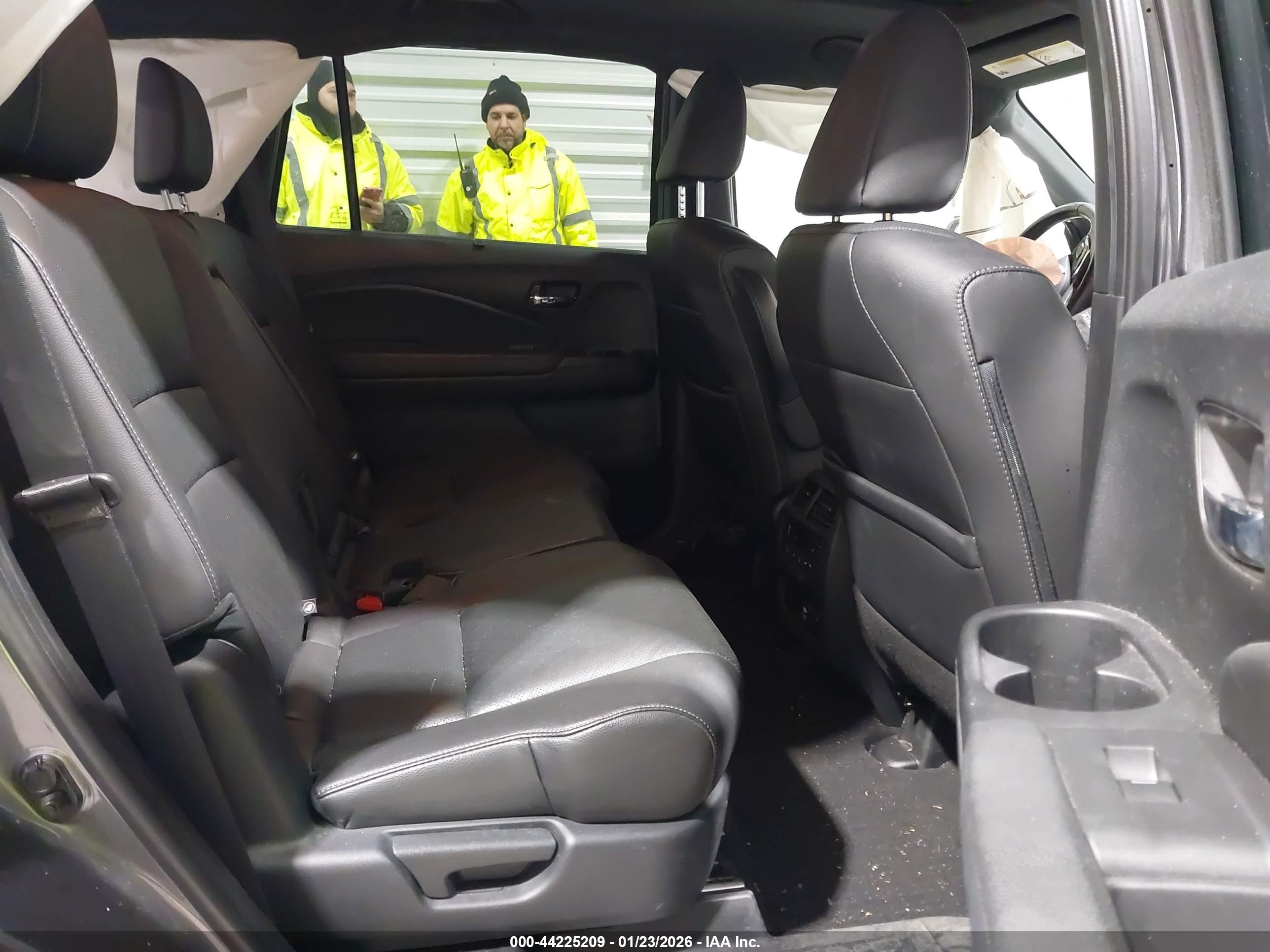 HONDA PASSPORT image 8