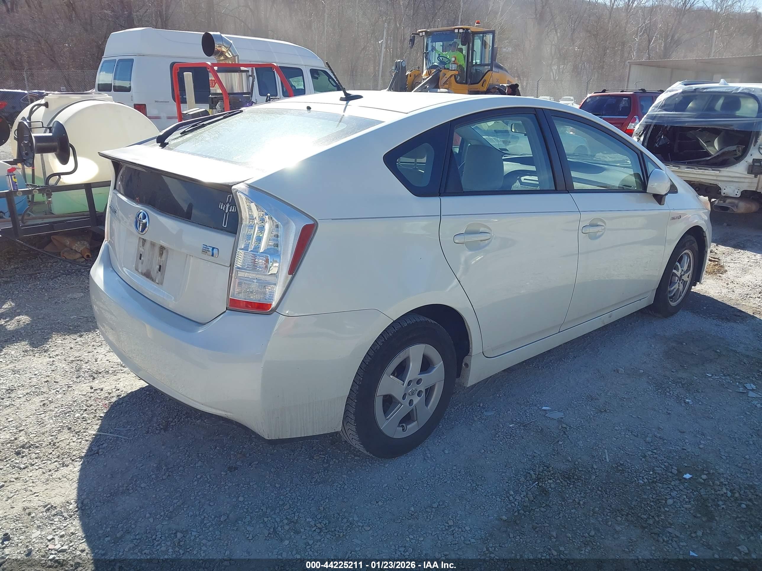 TOYOTA PRIUS image 4