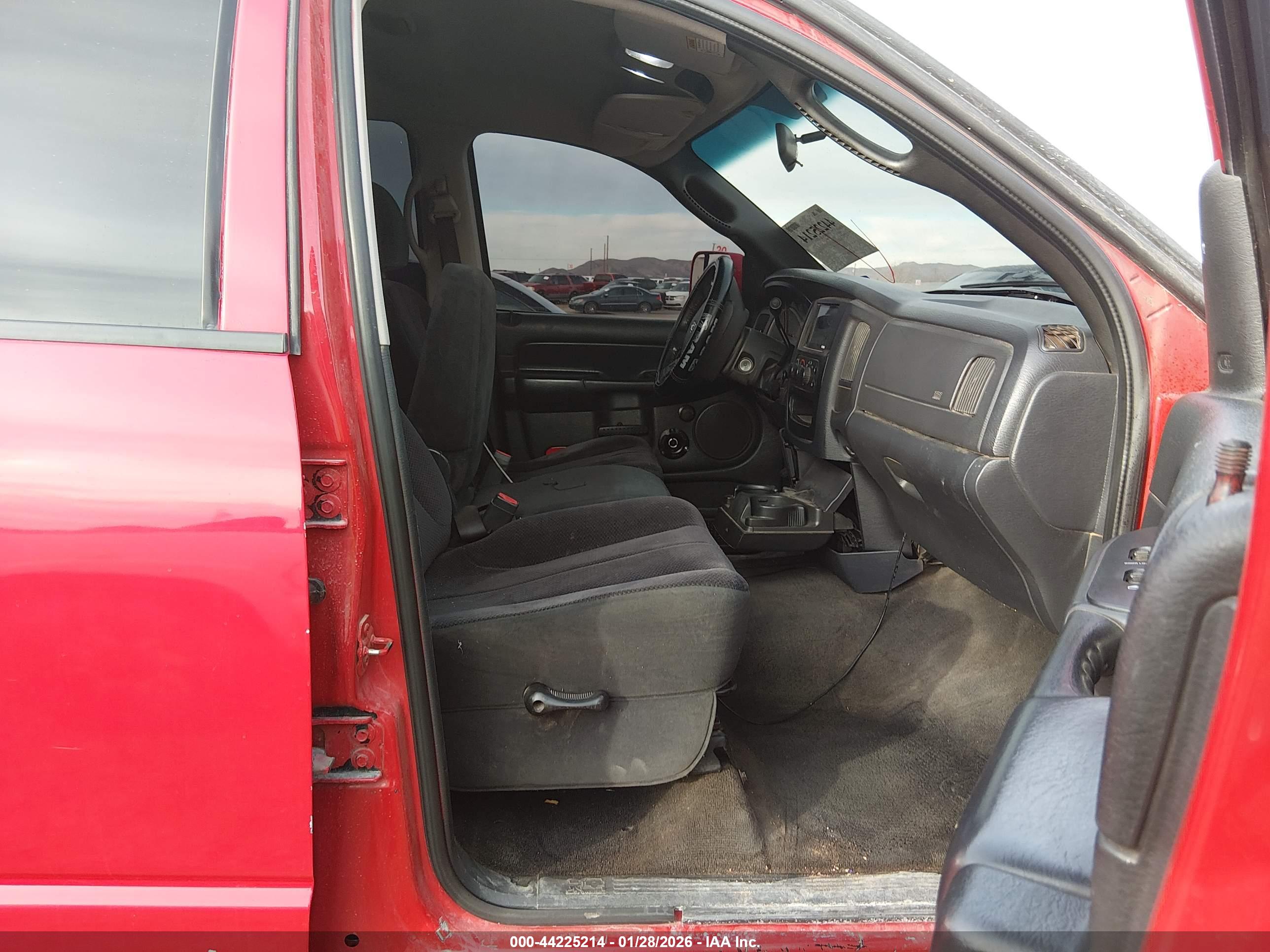 DODGE RAM image 5