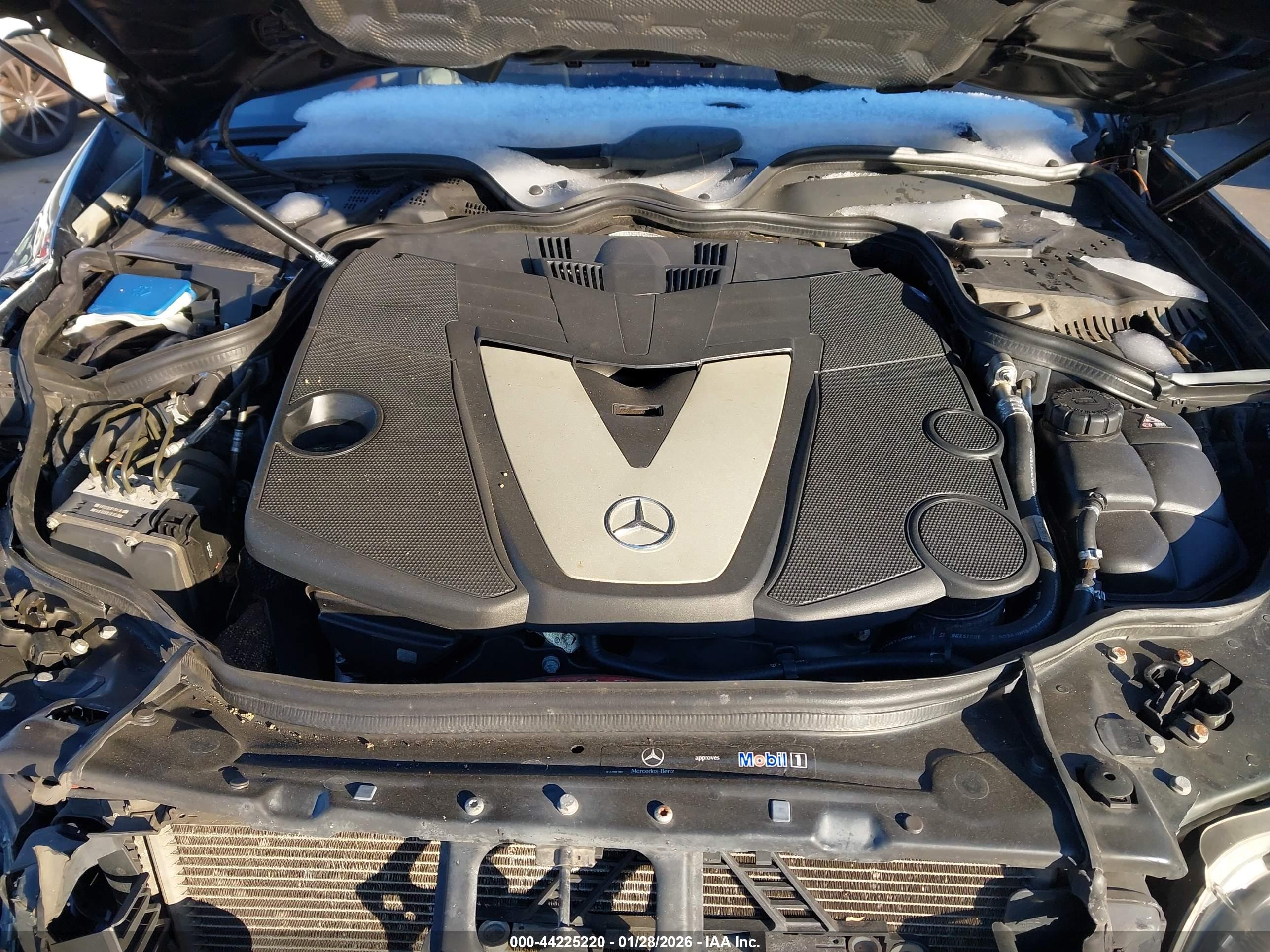 MERCEDES-BENZ E image 10