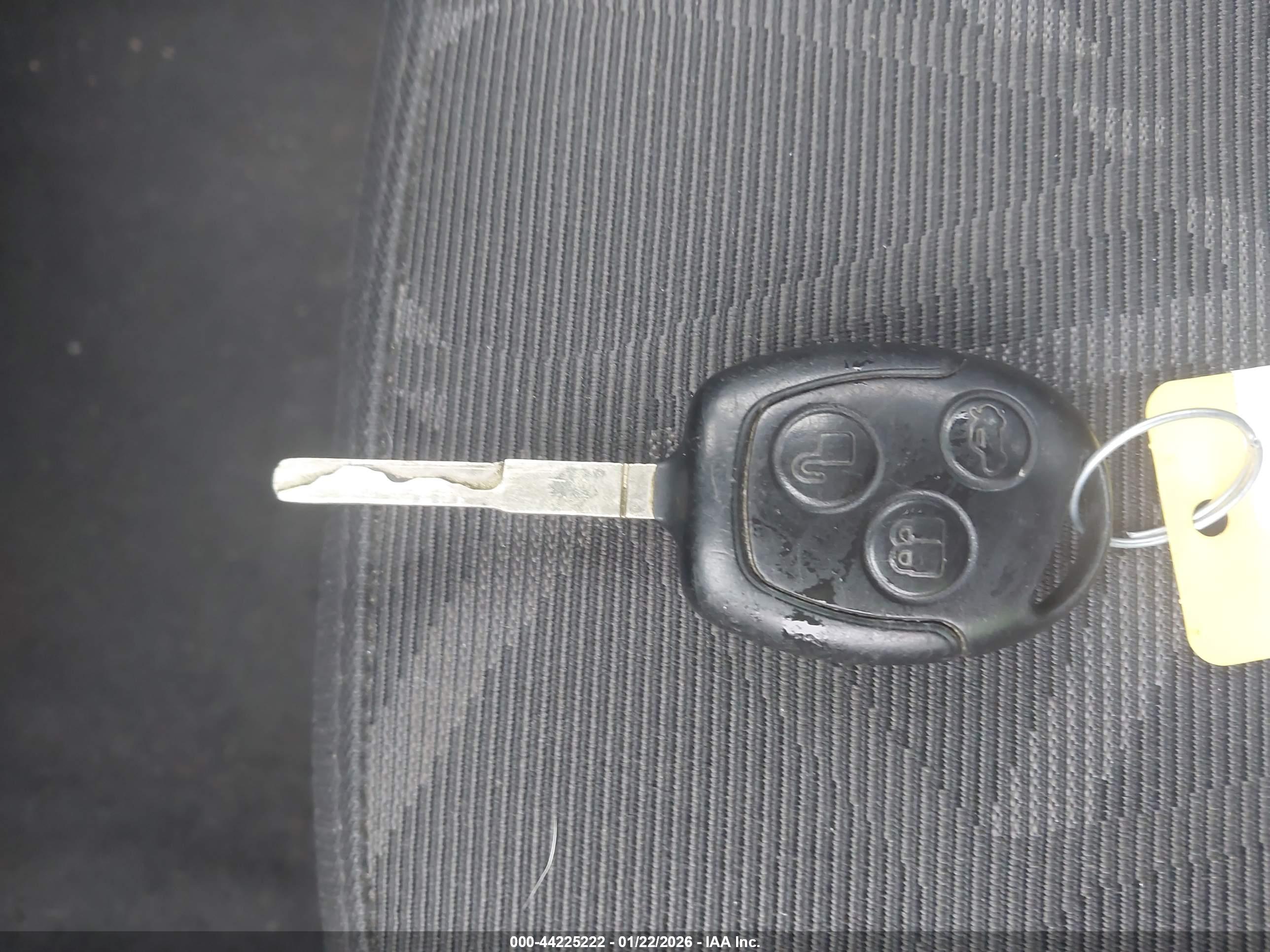 FORD FIESTA image 11