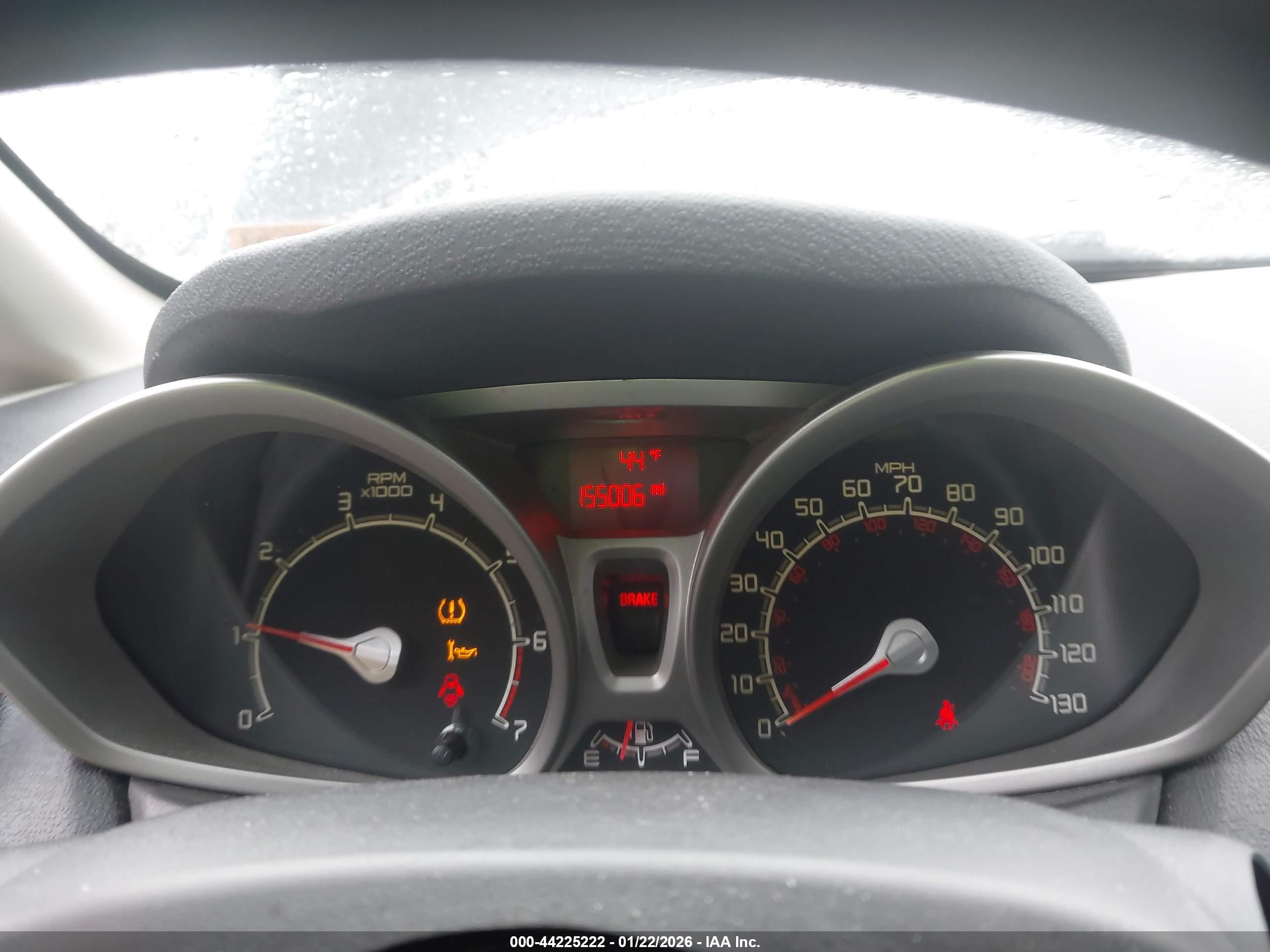 FORD FIESTA image 7