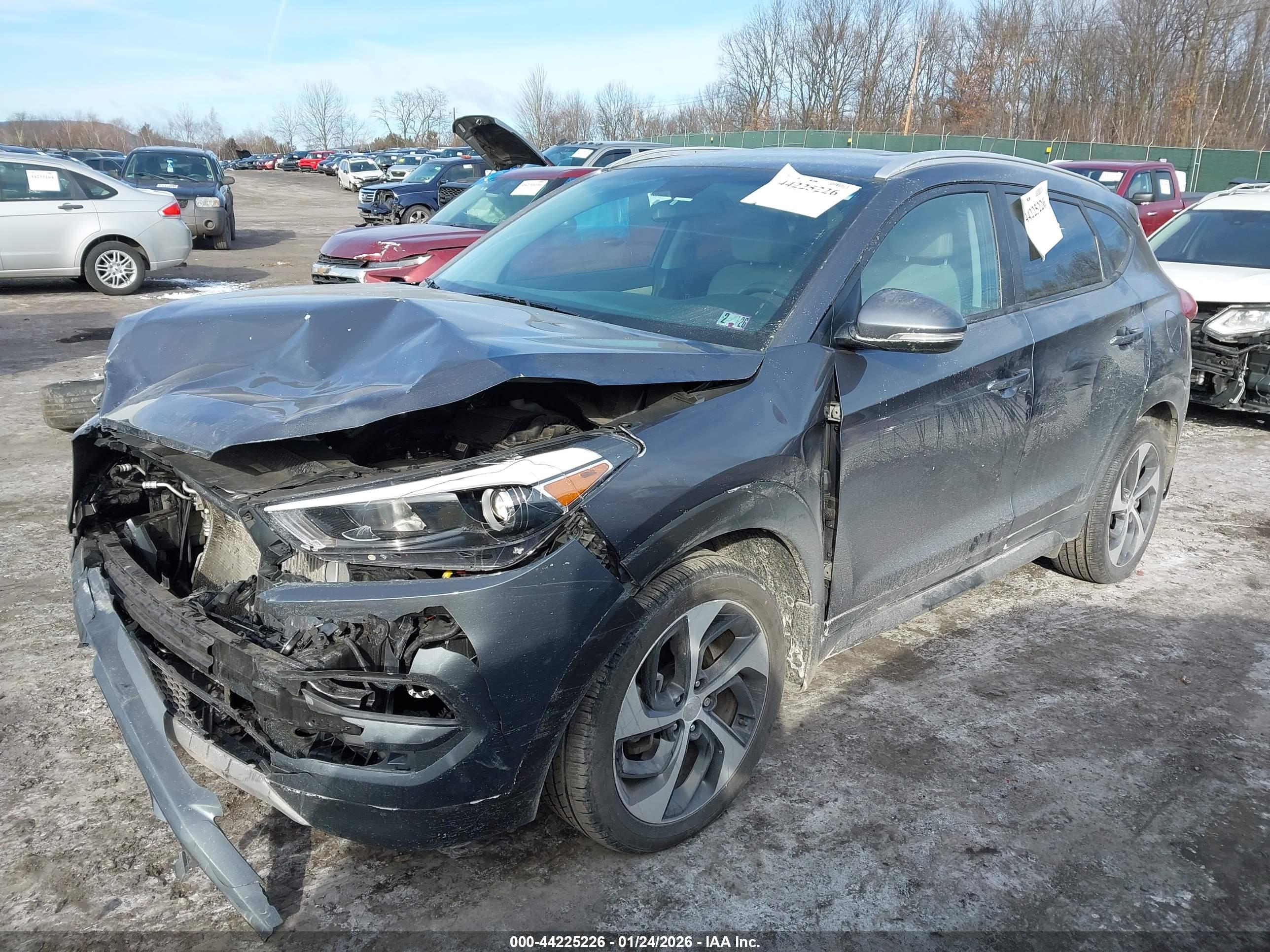 HYUNDAI TUCSON image 2