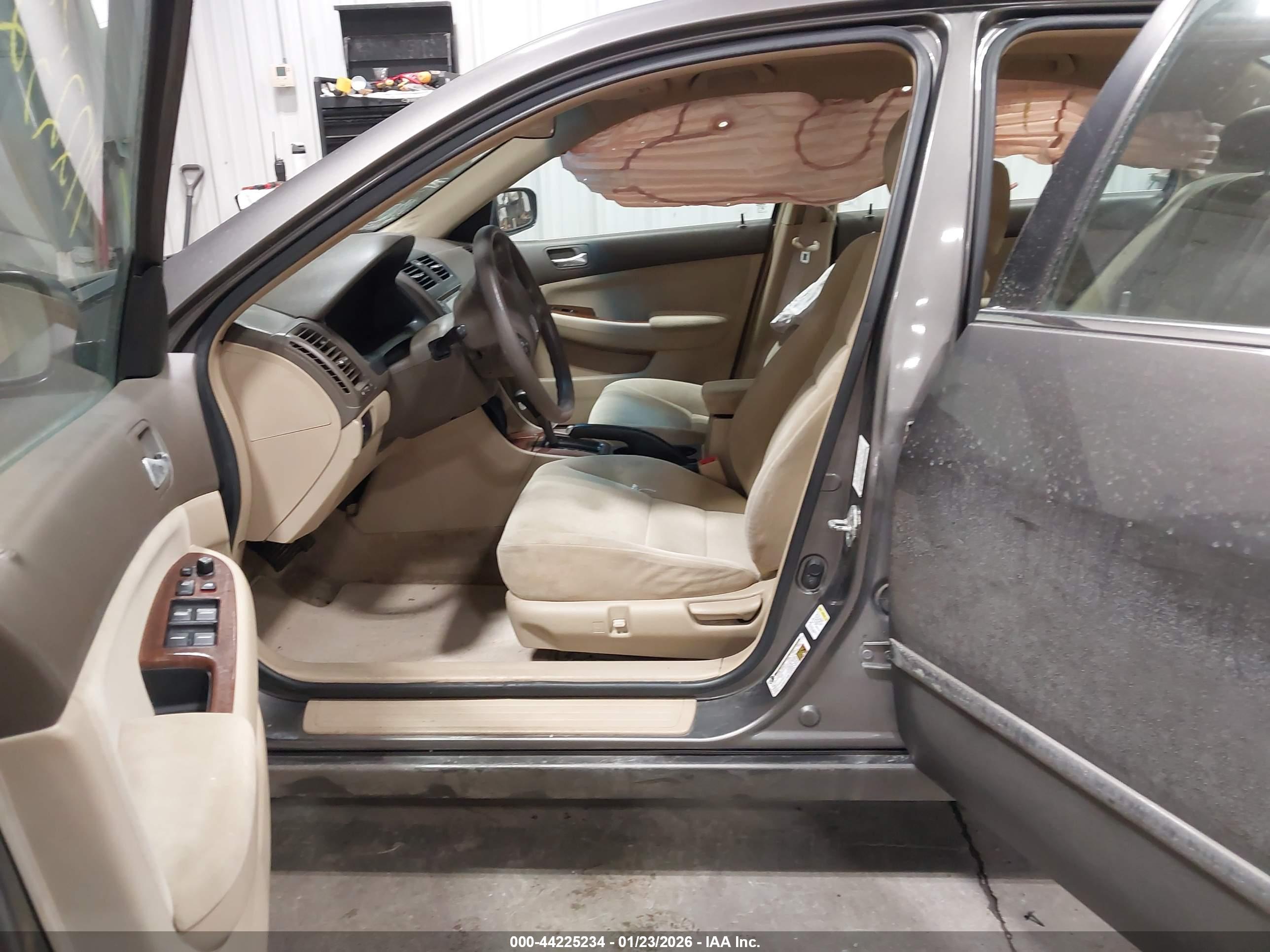 HONDA ACCORD image 5