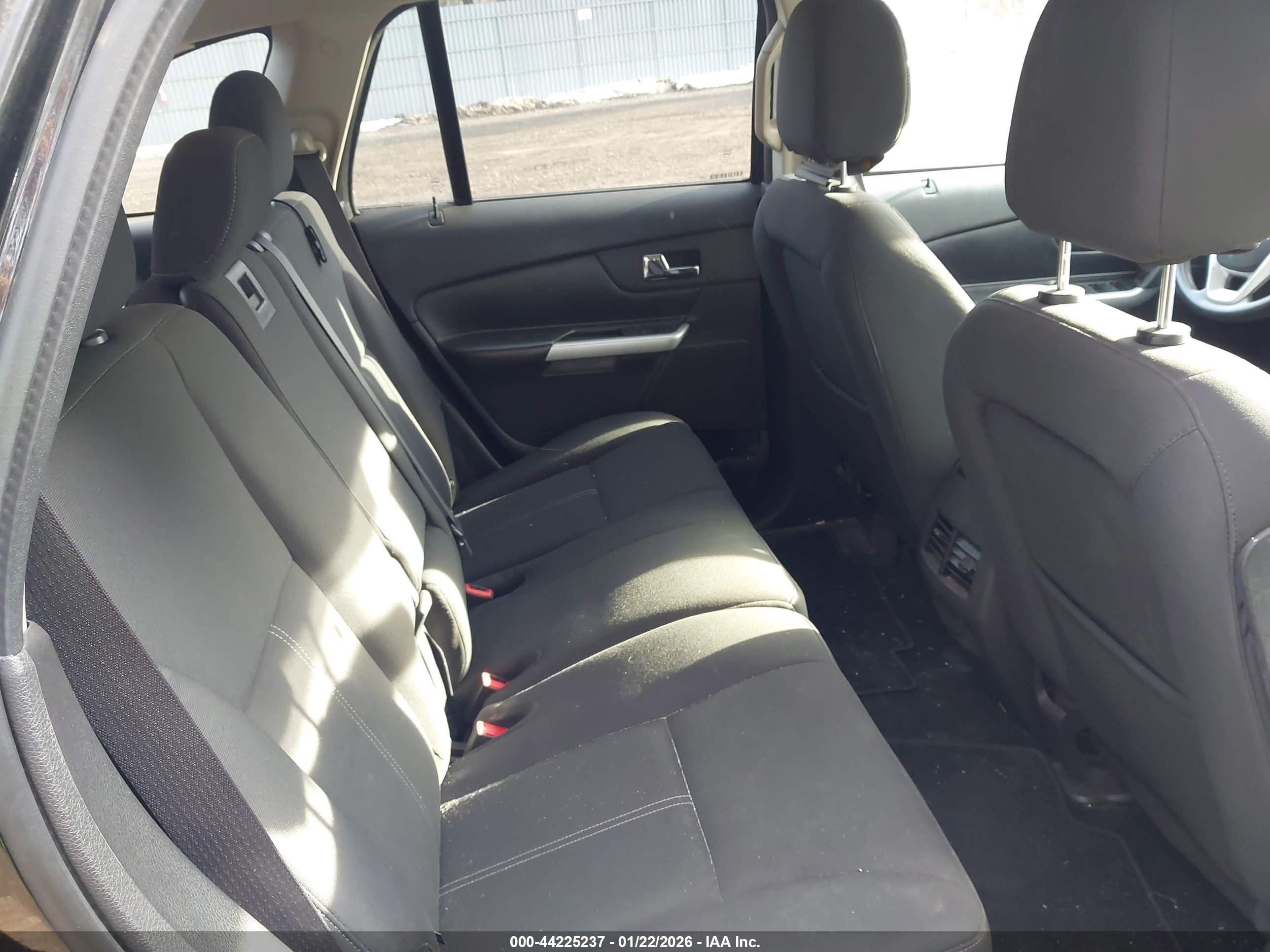 FORD EDGE image 8
