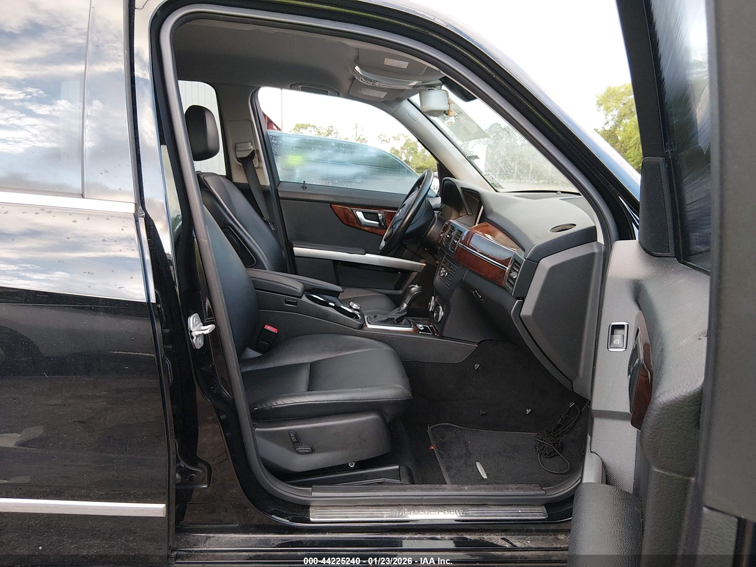 MERCEDES-BENZ GLK image 5