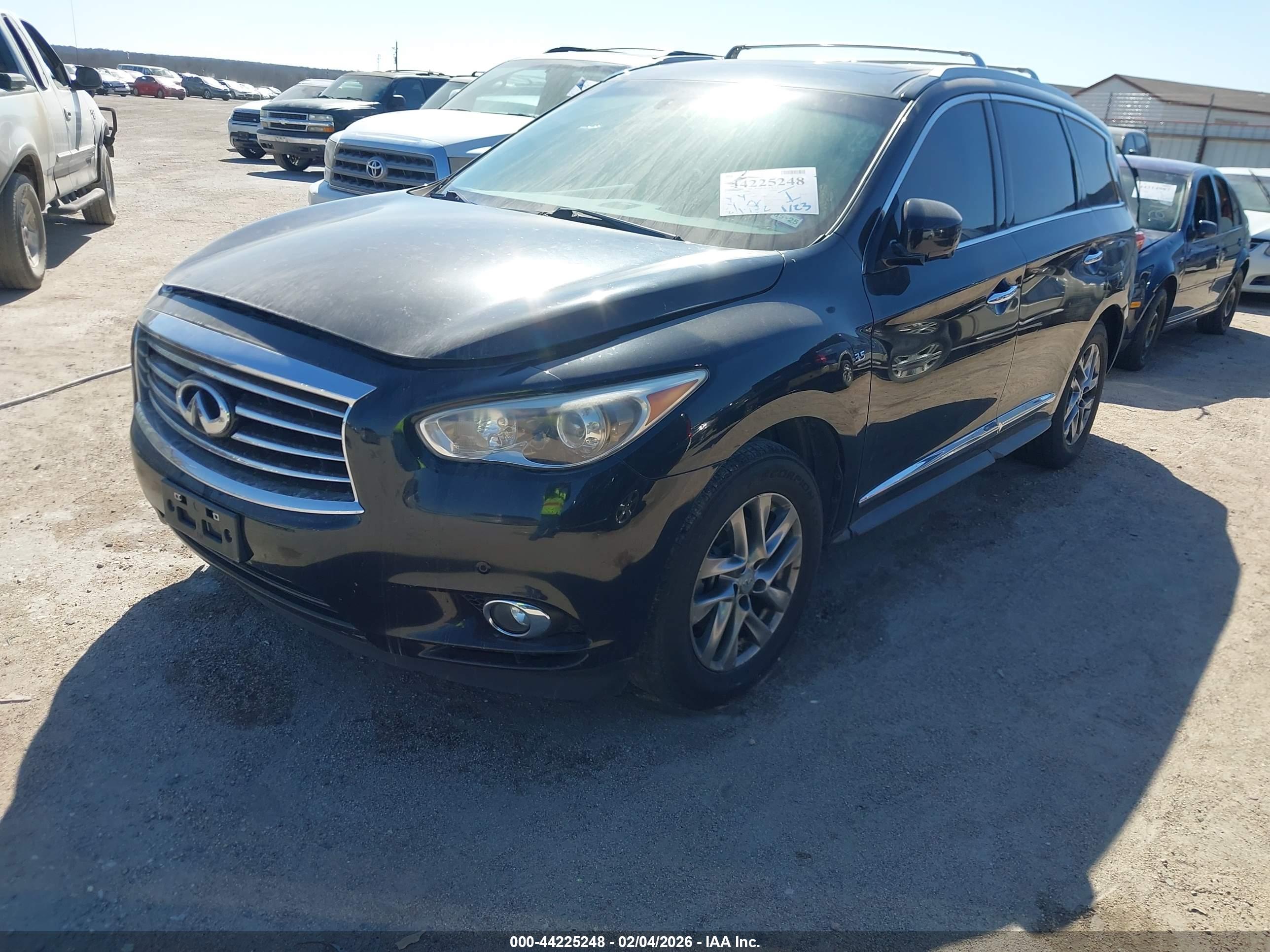 INFINITI QX60 image 2